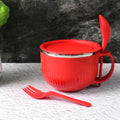 Insulated soup bowl with ergonomic handle and secure lid, 650ml capacity.