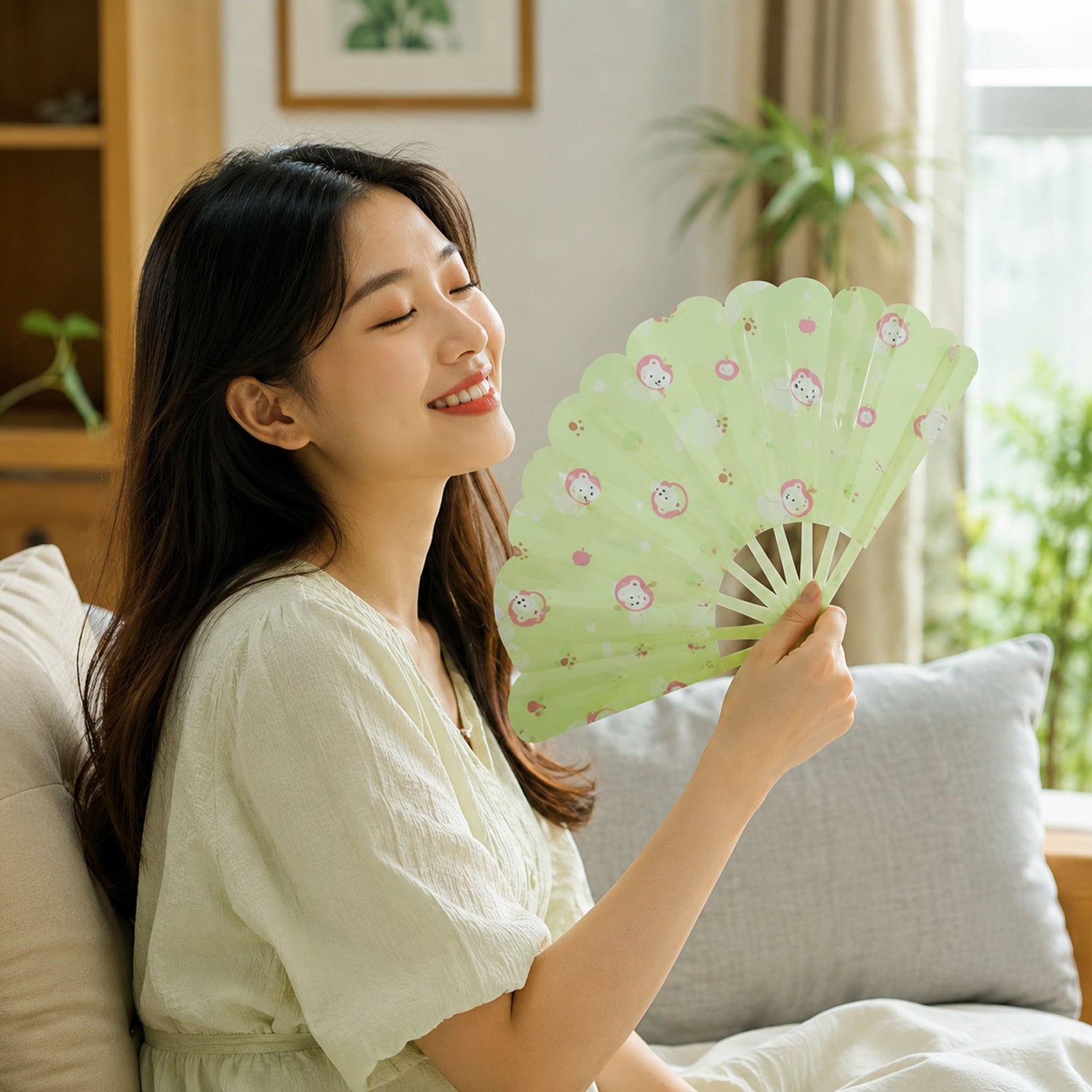 Foldable Hand Fan with Cute Bear Print