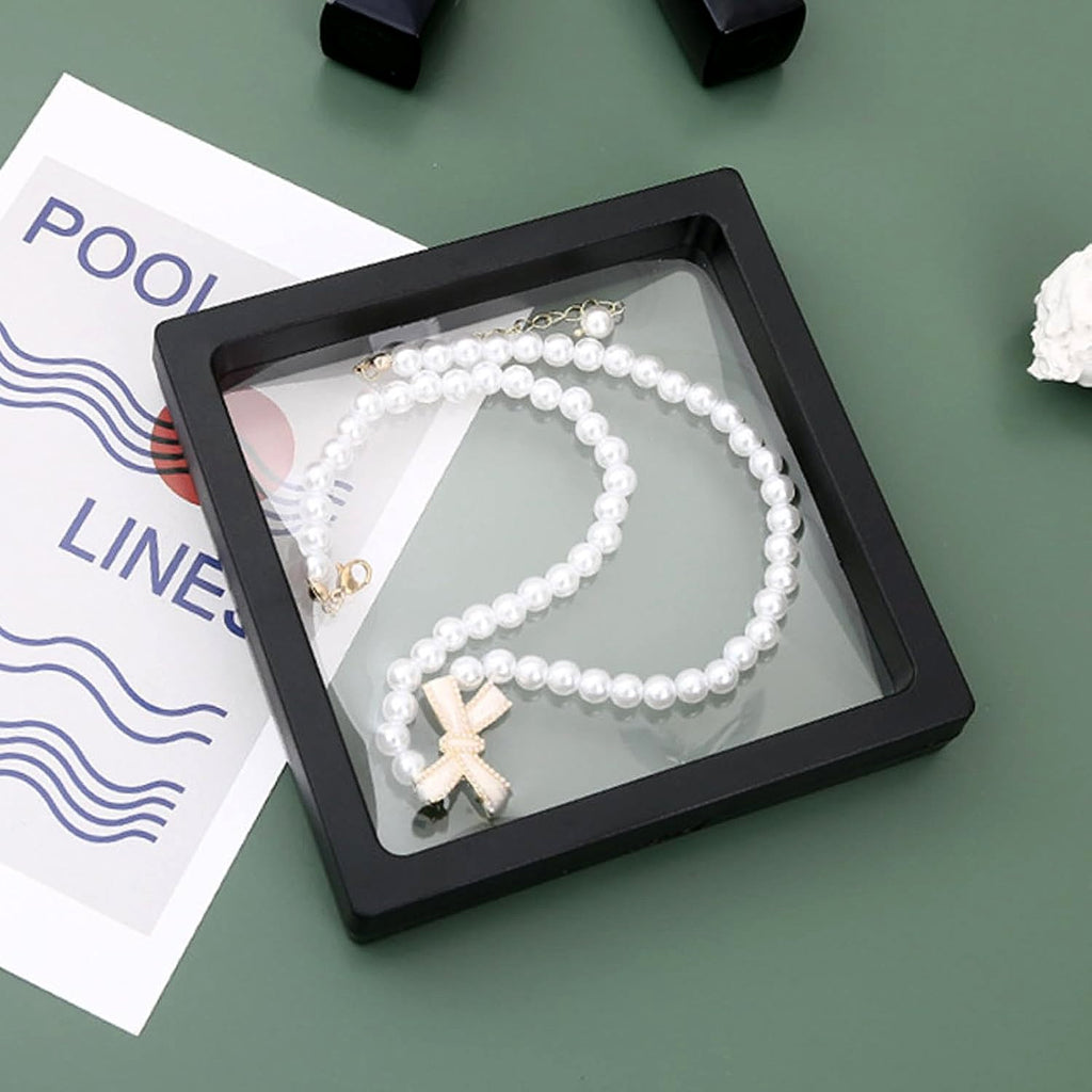 Magnetic lock mechanism on transparent jewellery display case