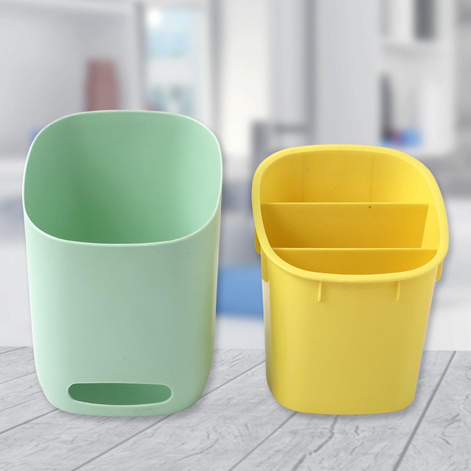 Neutral image showing organizer holder compartments