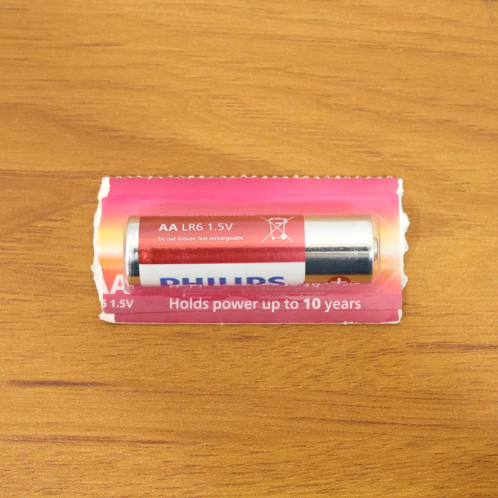 Compact AA single-use alkaline battery for everyday electronics