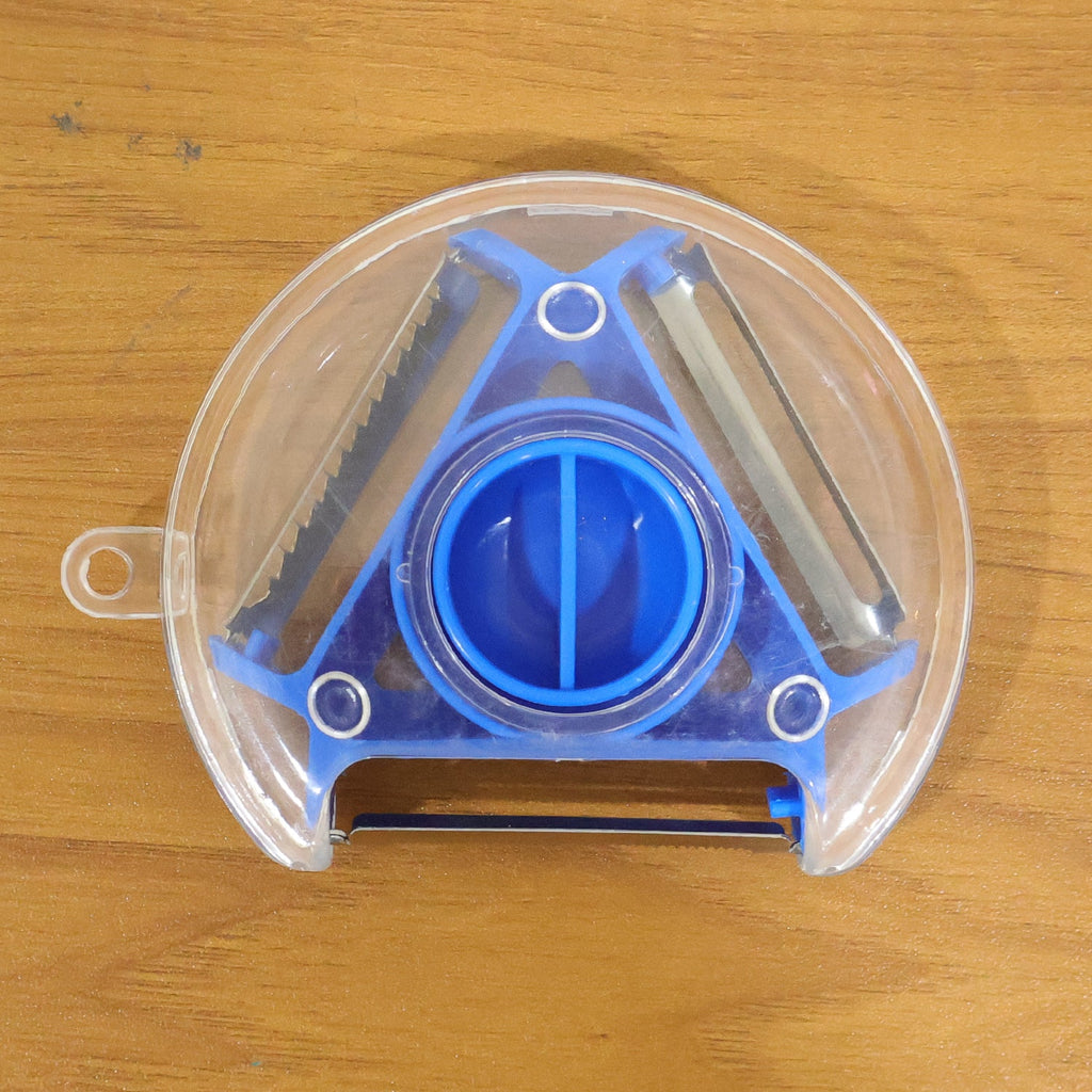 Compact kitchen vegetable peeler offering comfortable ergonomic grip