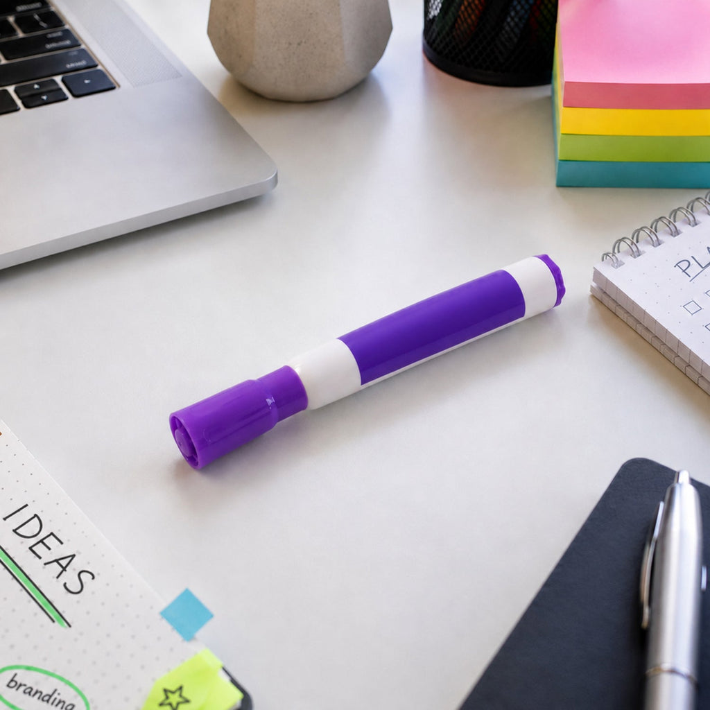 Dry erase marker used for writing and highlighting on glass or whiteboards.