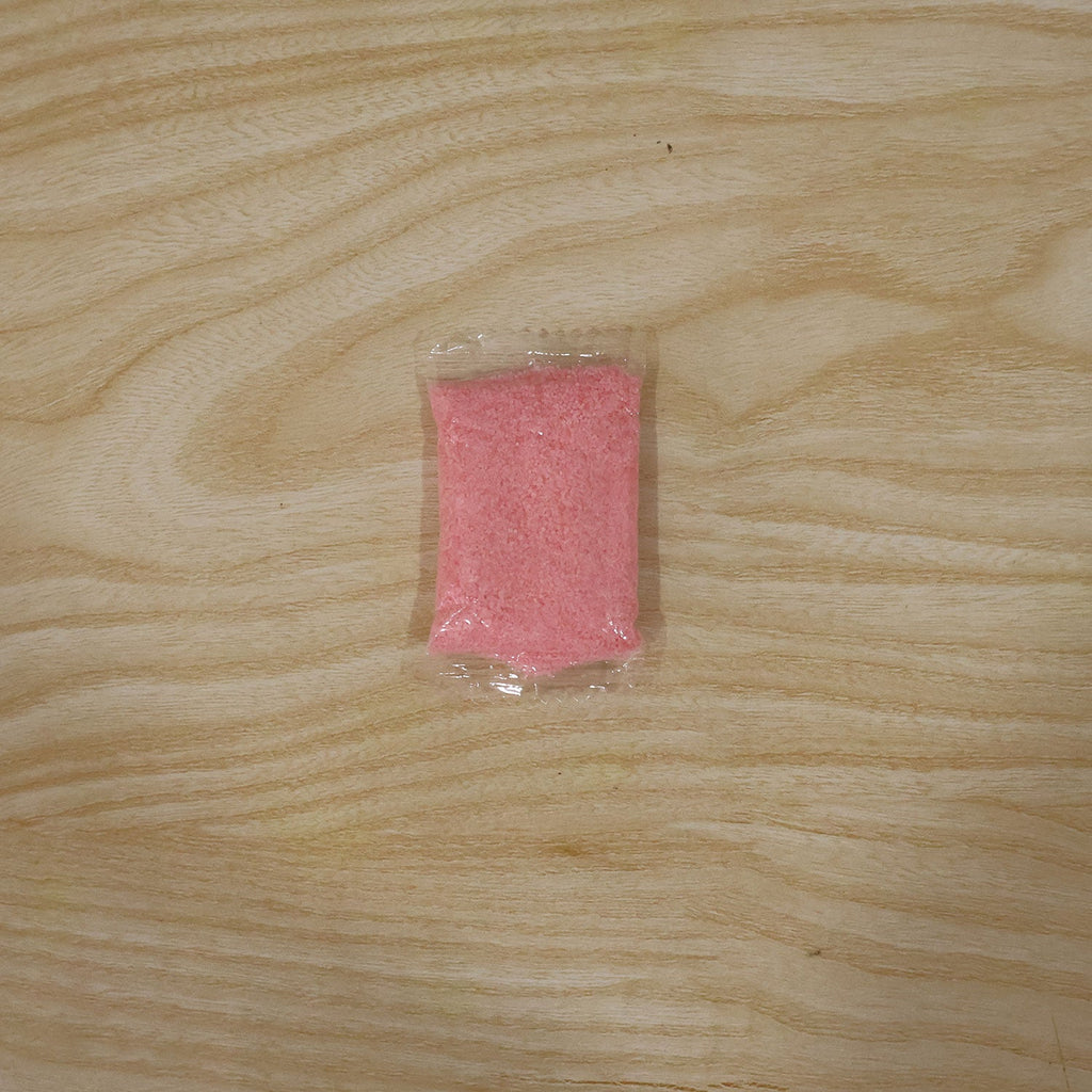 Illustration of use of washing machine cleaner powder