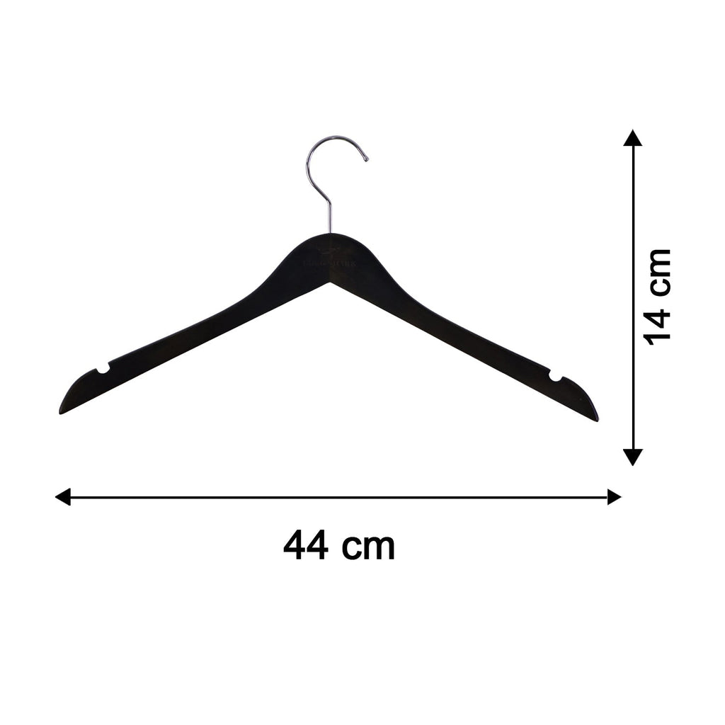 Size guide for cloth hanger in wardrobe use