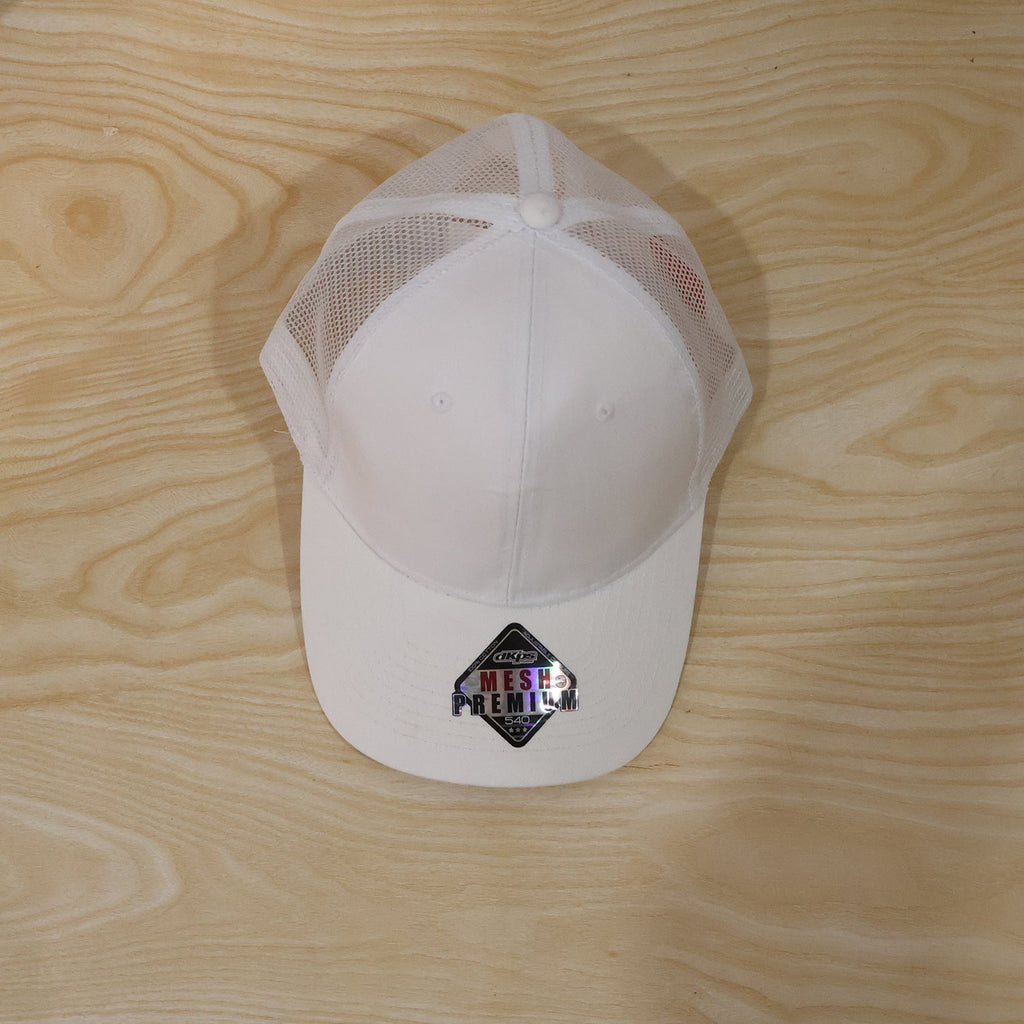 Pack of summer caps for casual outdoor style
