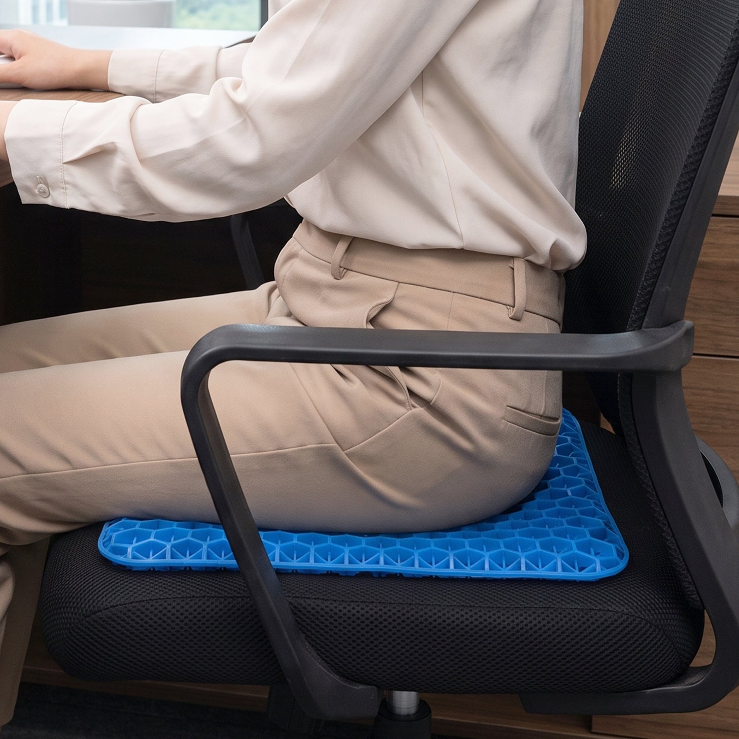 Honeycomb gel egg sitter cushion - image 7