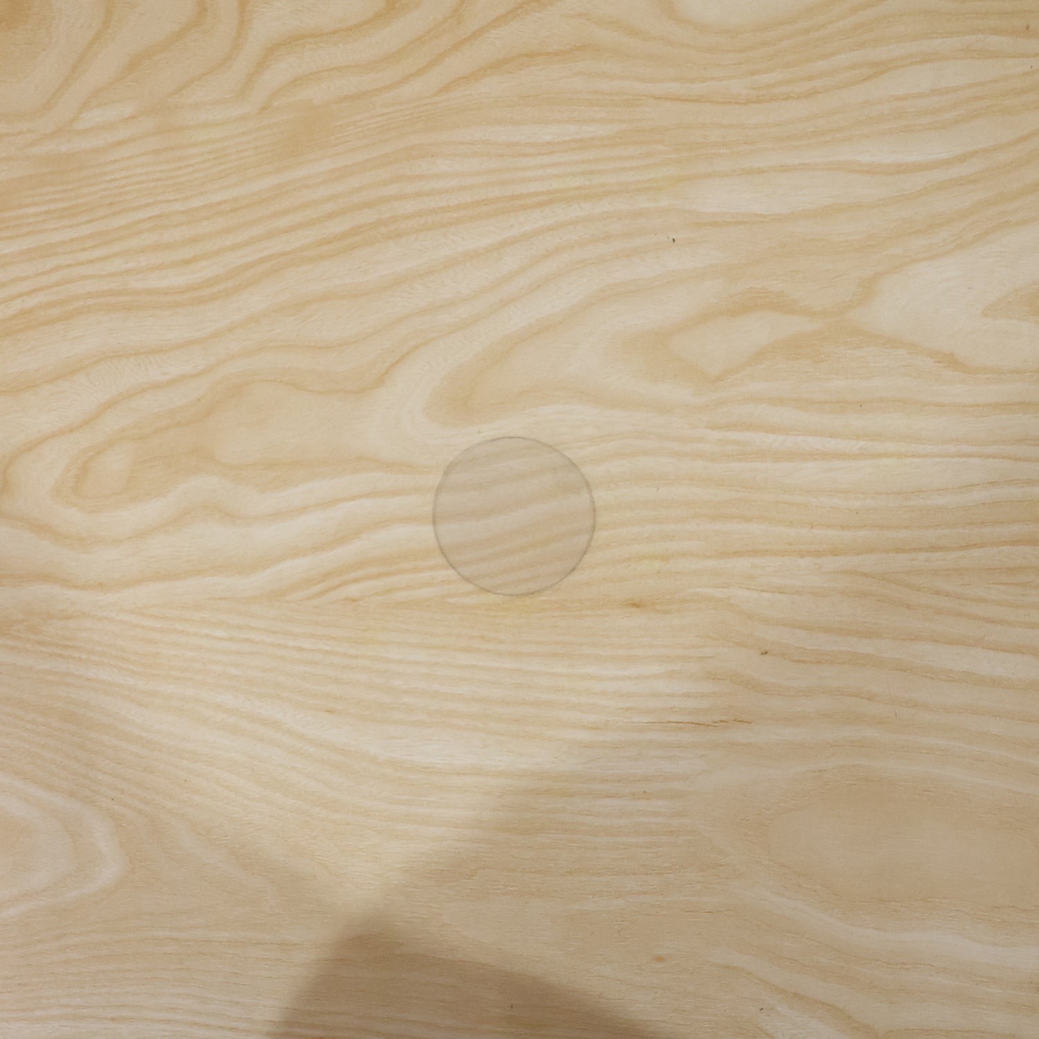 Wall sticker applied to a smooth surface