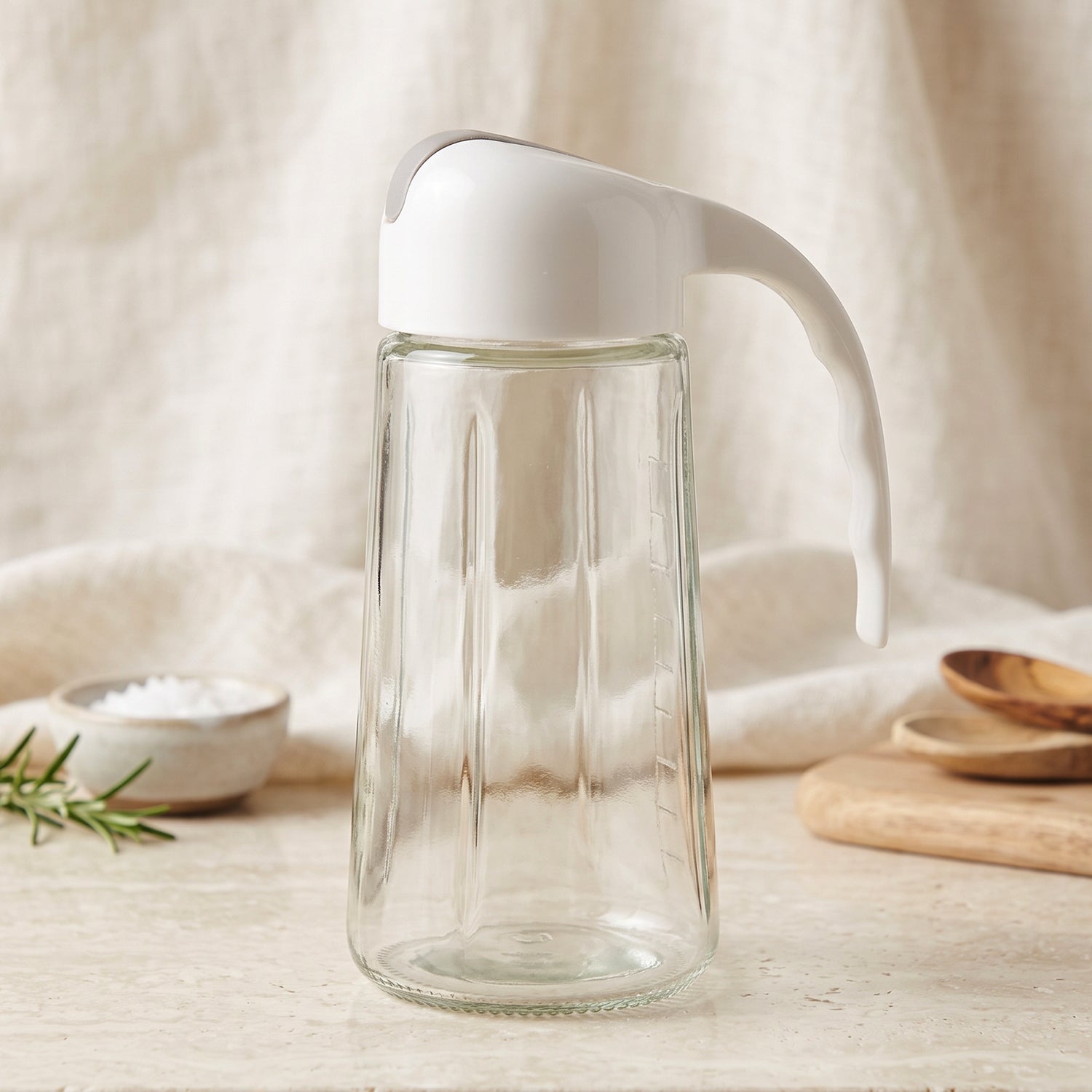 Glass auto open close oil dispenser bottle - image 4