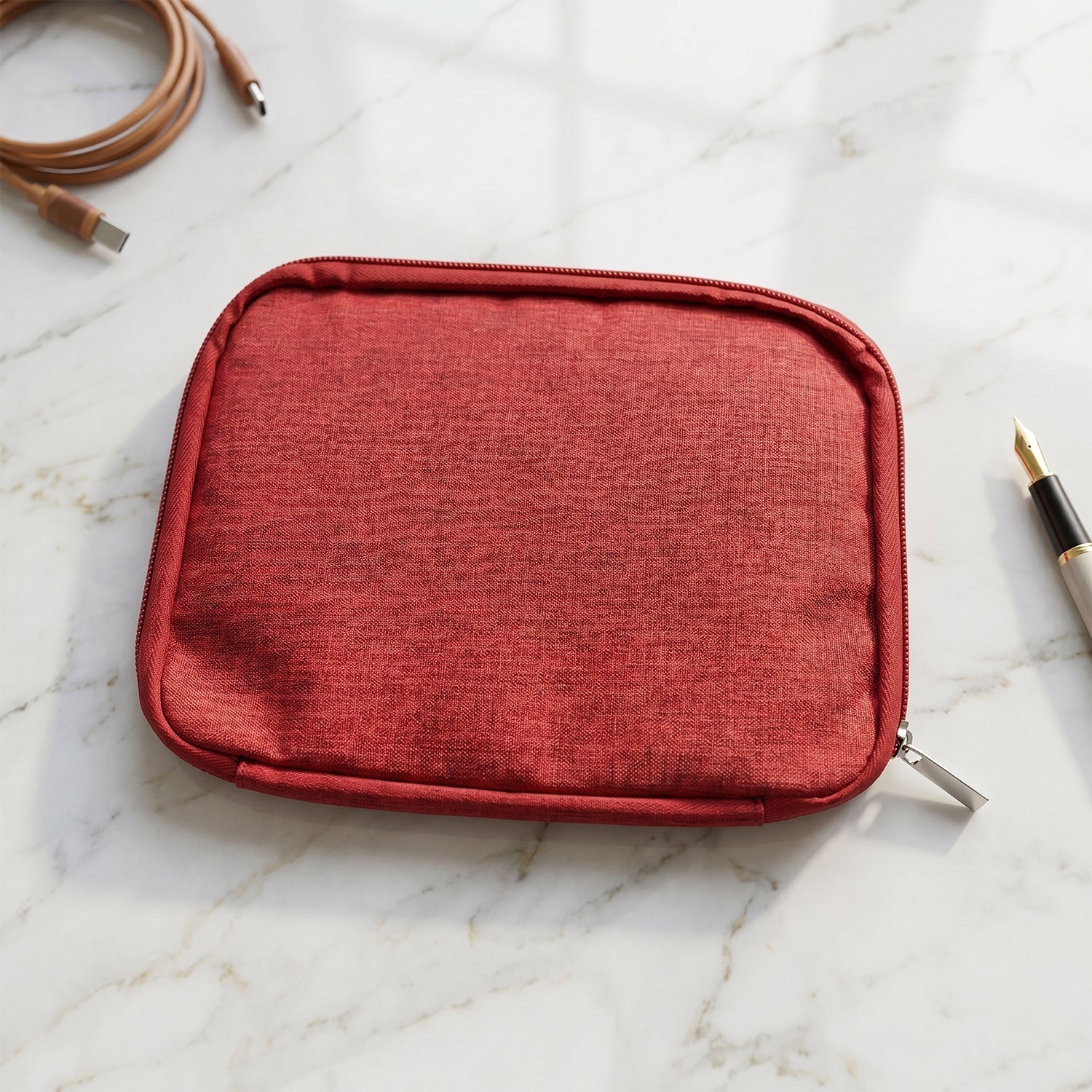 Compact zip pouch detail