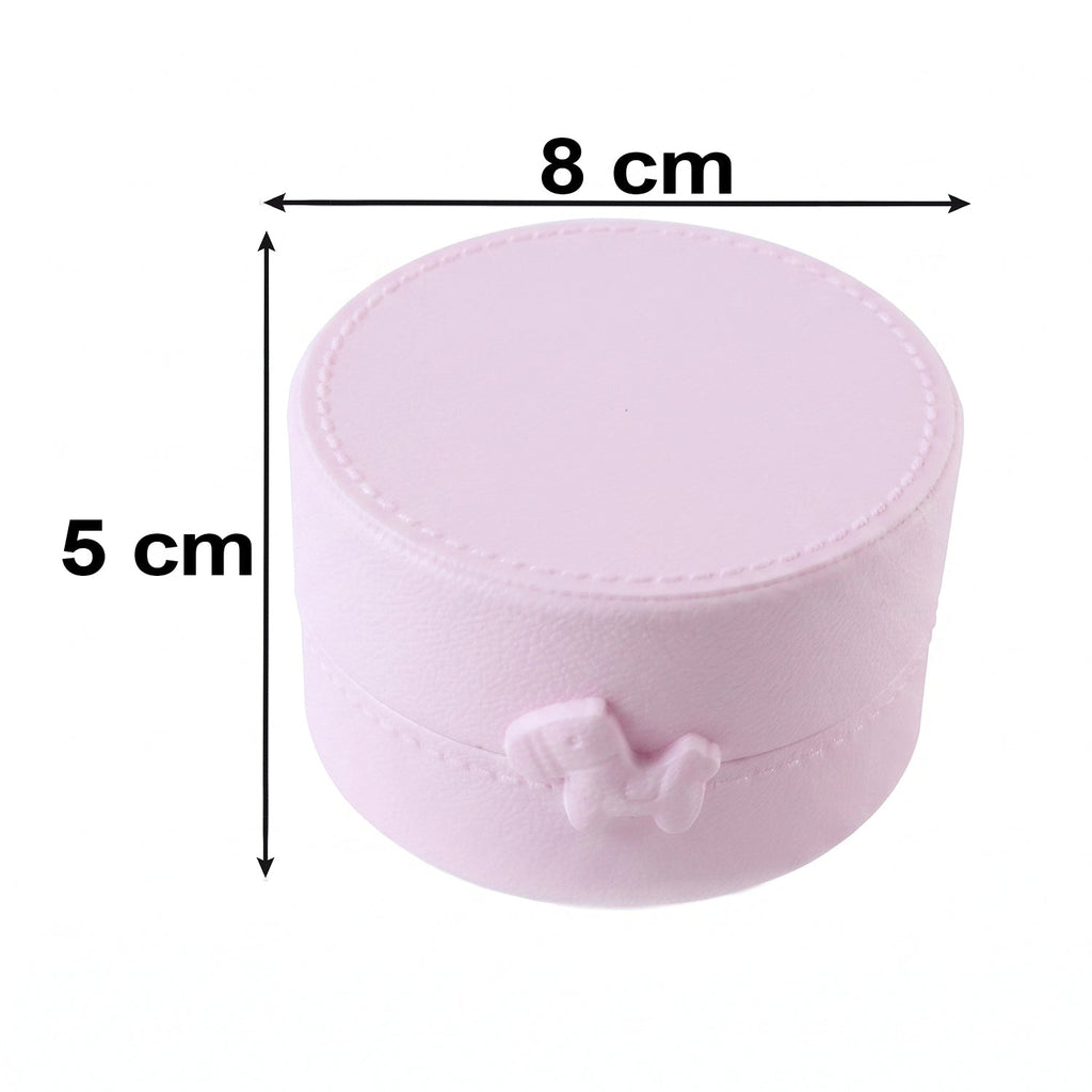 Portable storage box travel use