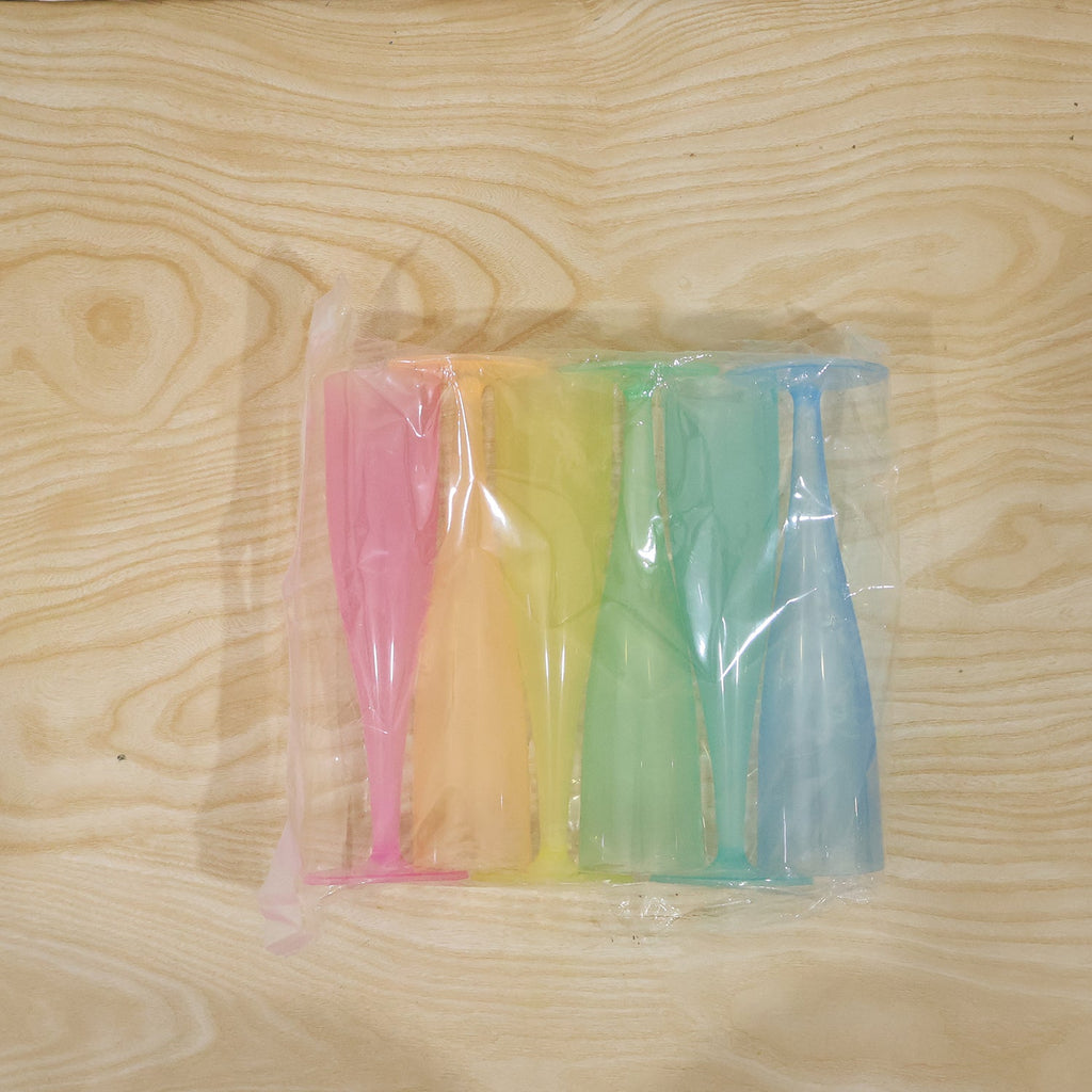 6 piece reusable plastic flutes for champagne and sparkling drinks