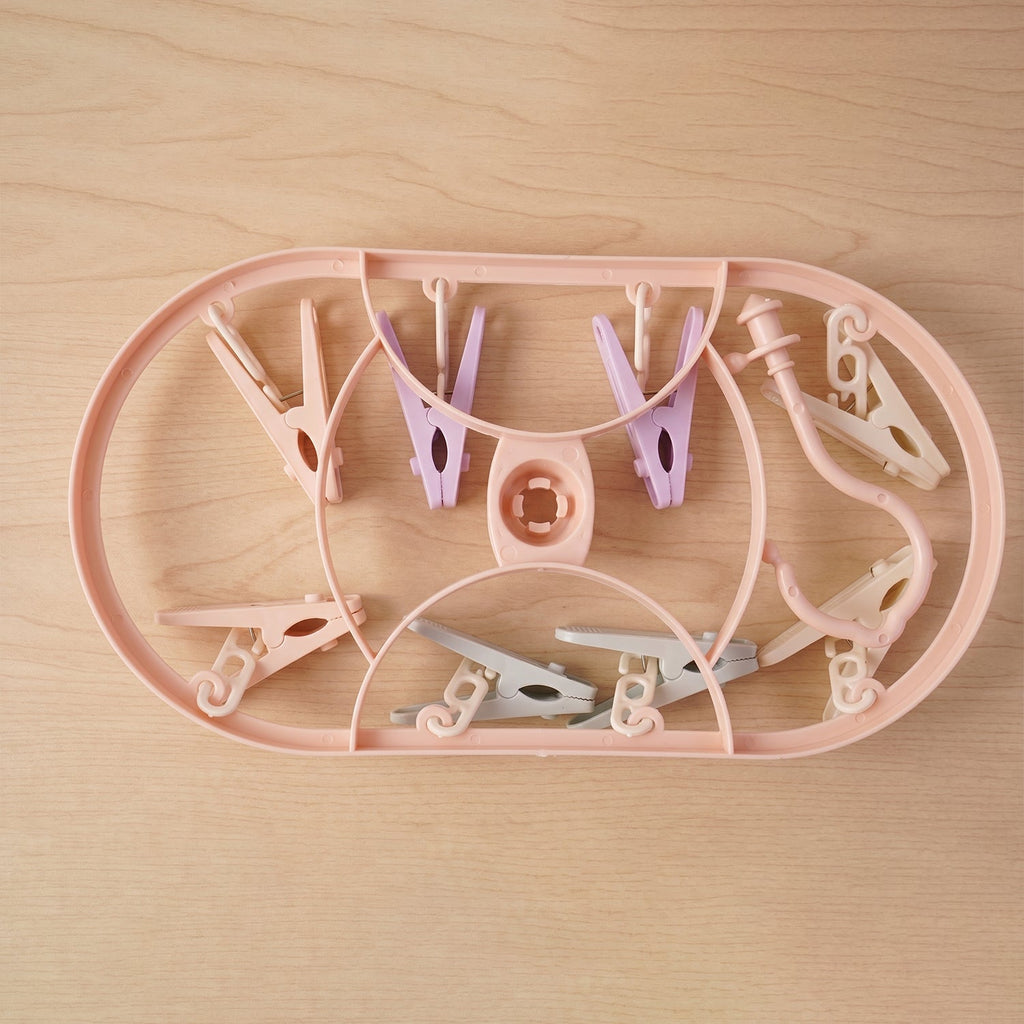 Hanger clips laundry use
