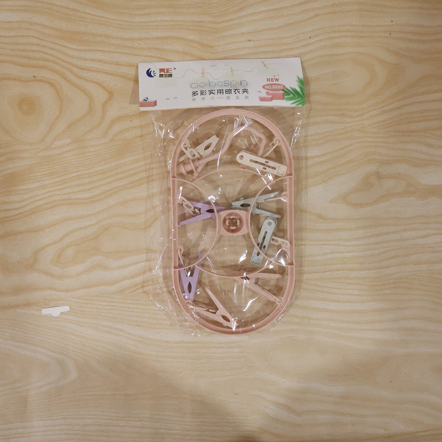Plastic hanger clips daily use