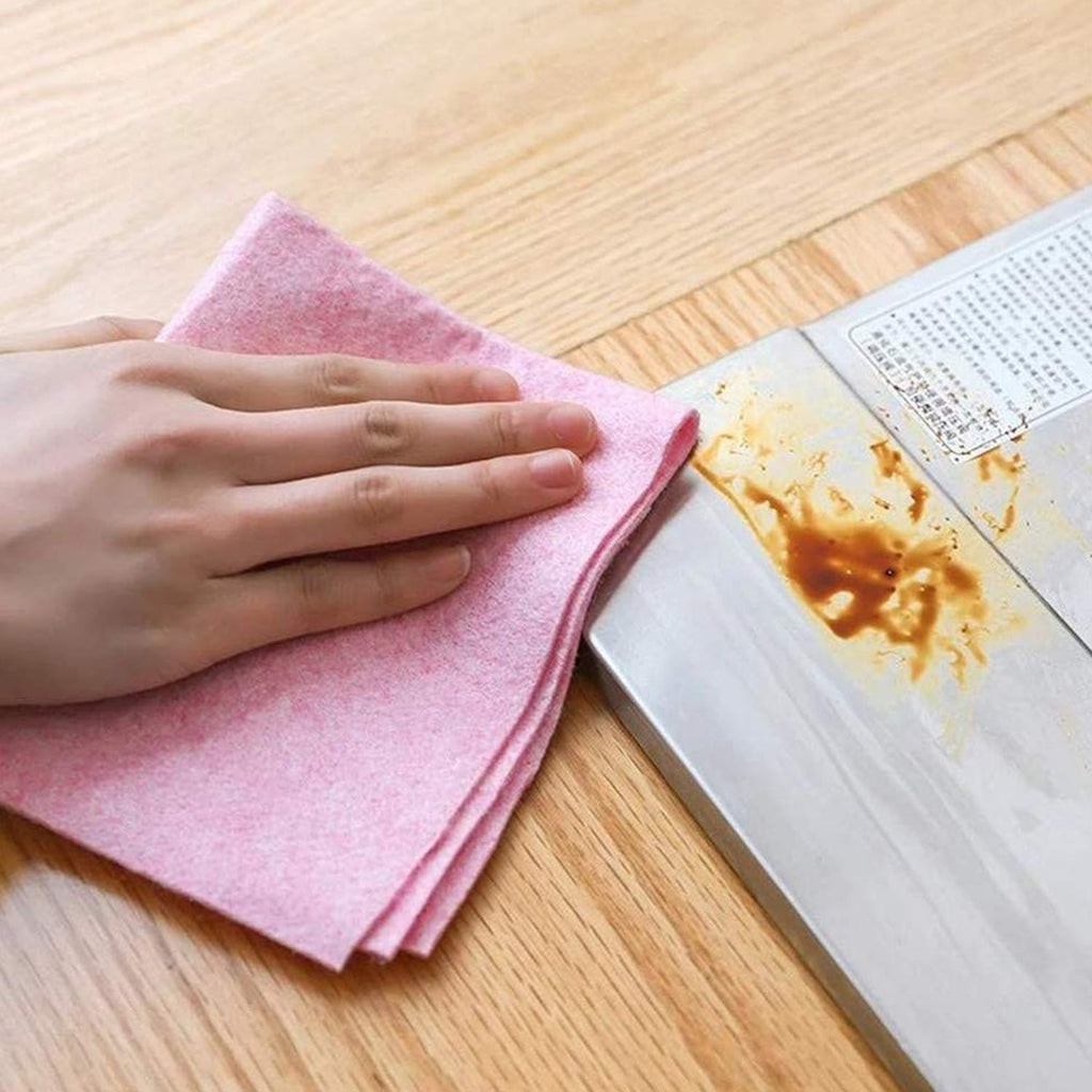 Kitchen surface cleaning cloth for oil and stain removal