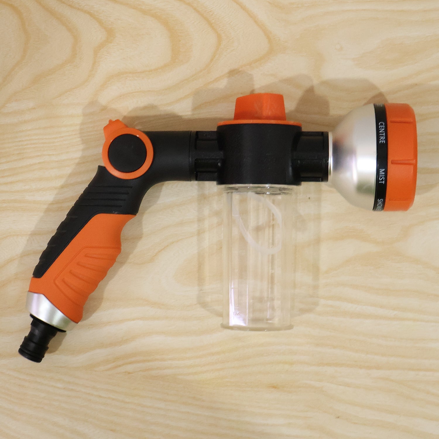 Hose spray nozzle garden use