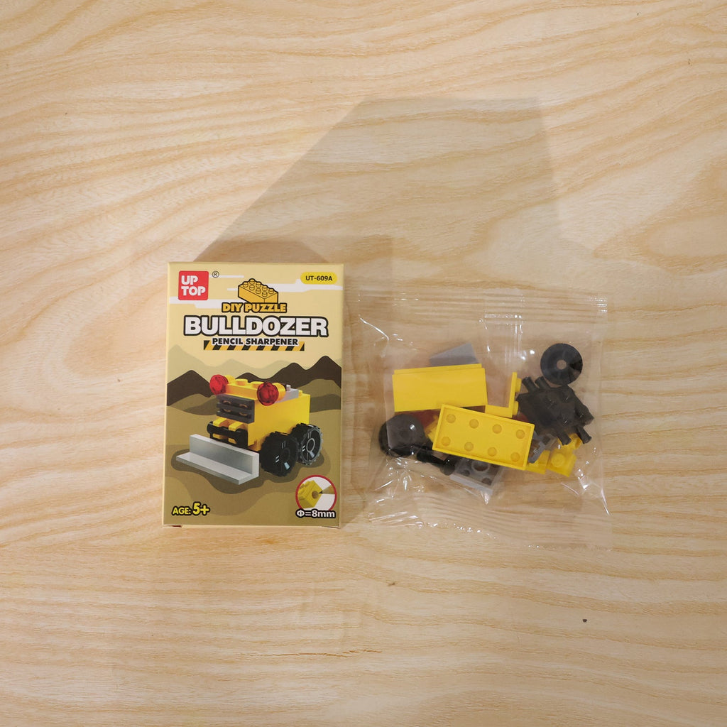 Durable plastic bulldozer sharpener toy for kids' stationery