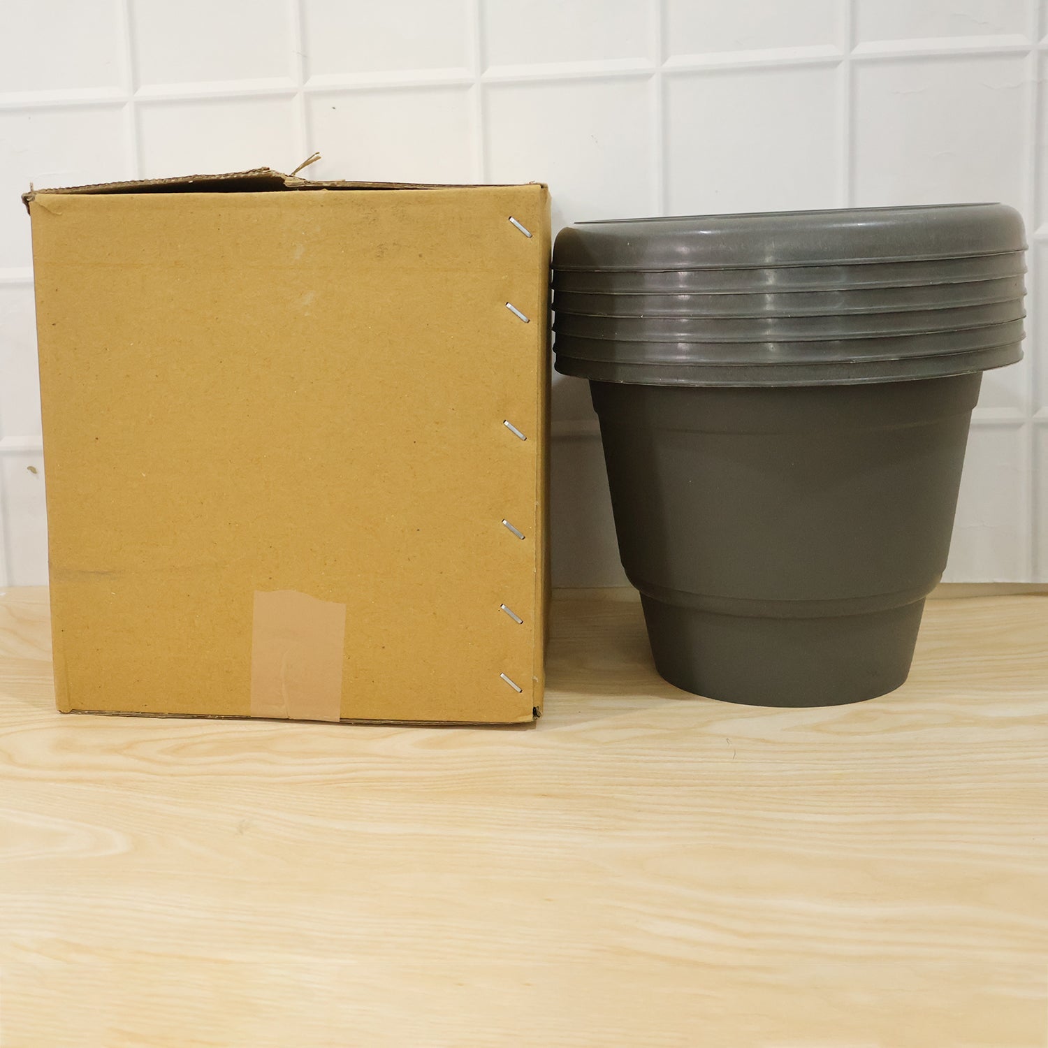Multipurpose round garden pots for indoor and outdoor use