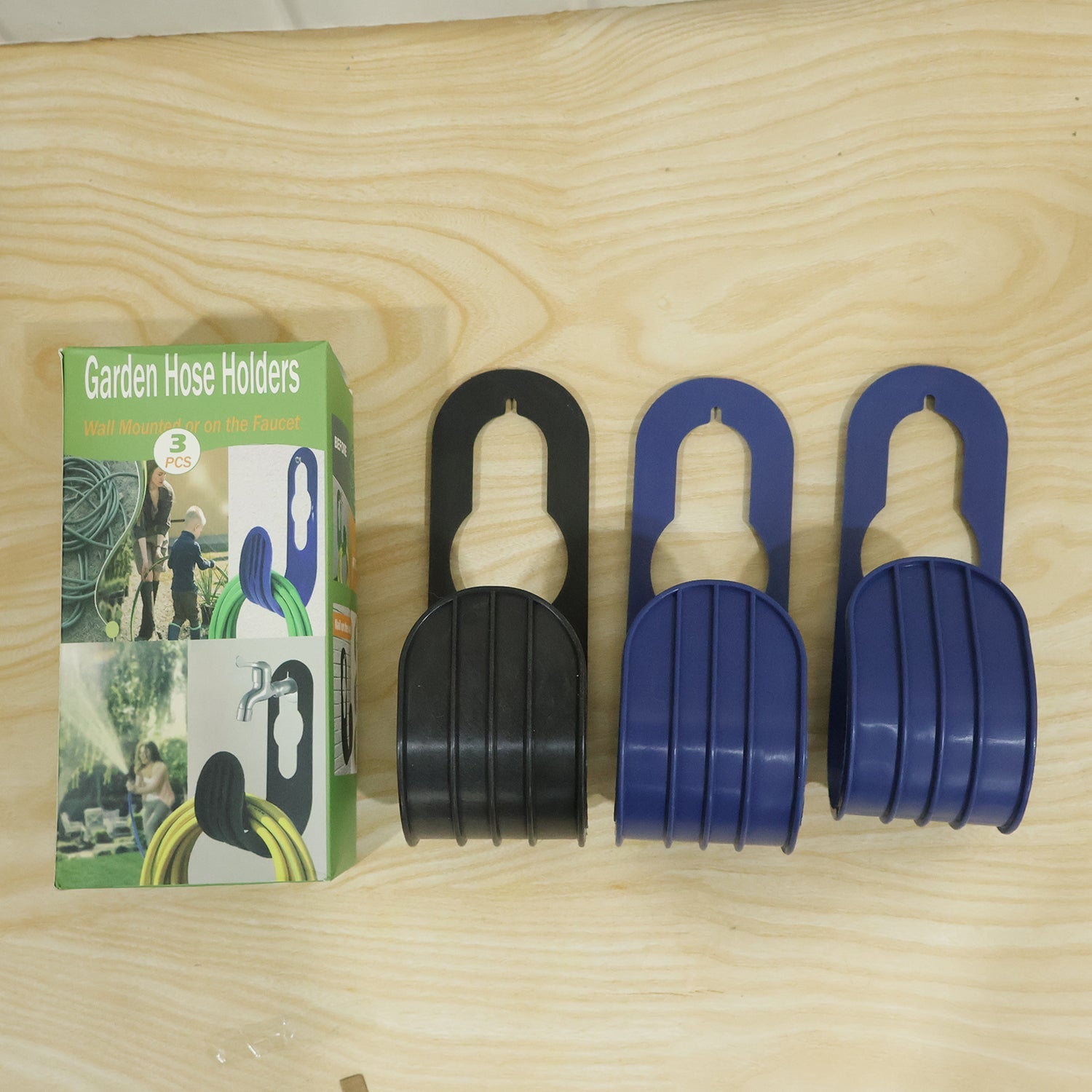 Garden pipe hanger set for neat hose and cord storage