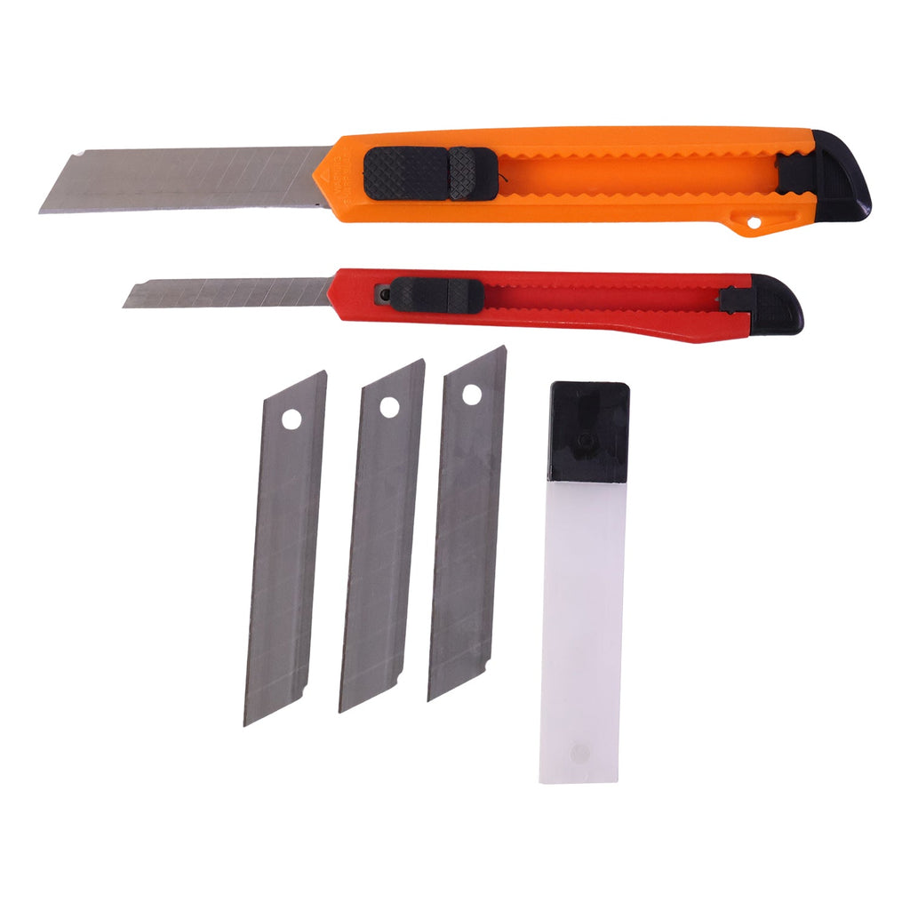 Adjustable utility knife with segmented snap off blades