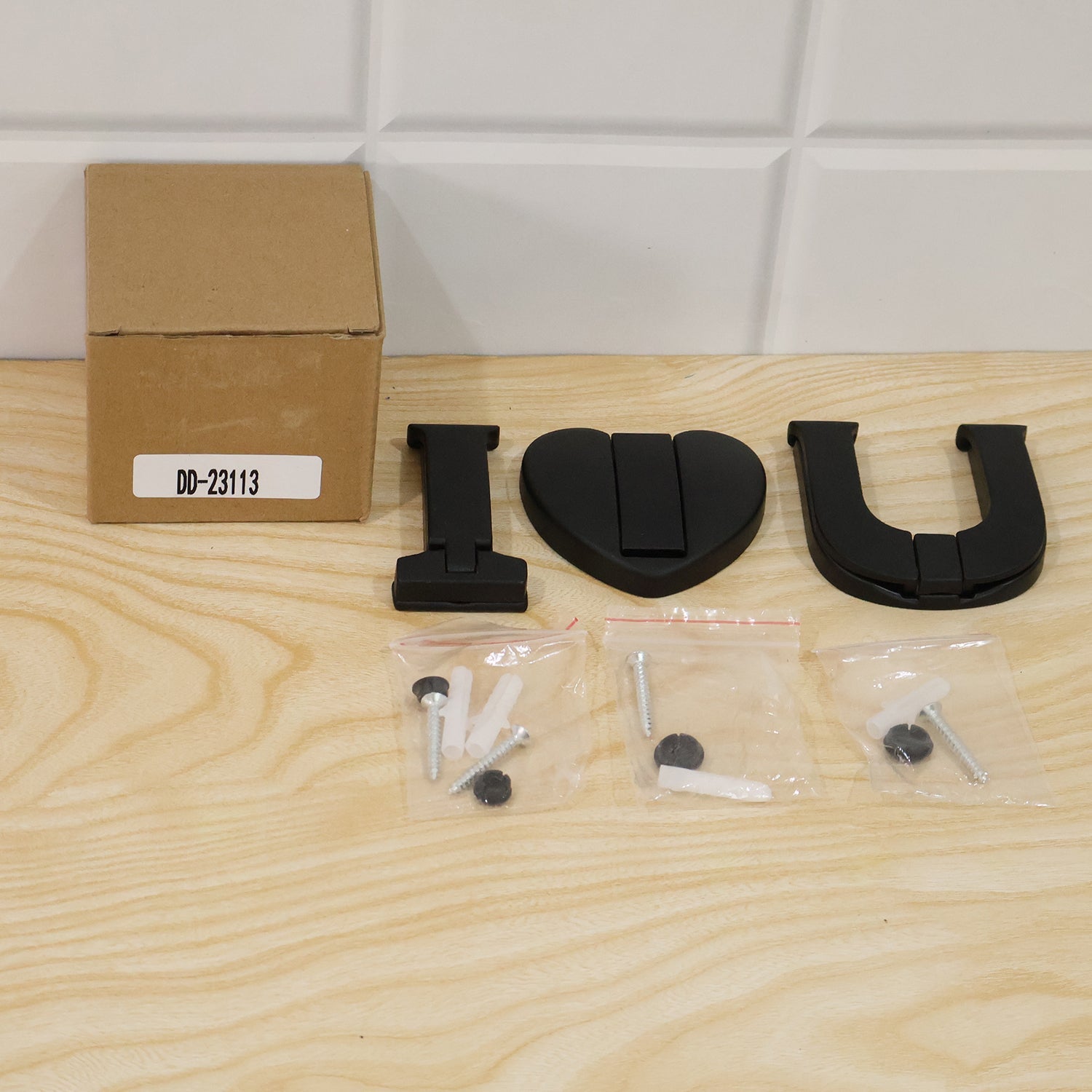 Reusable heavy duty adhesive hooks for everyday use