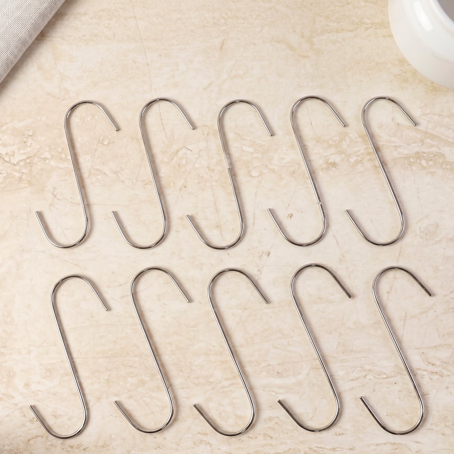 S shaped hooks white bg