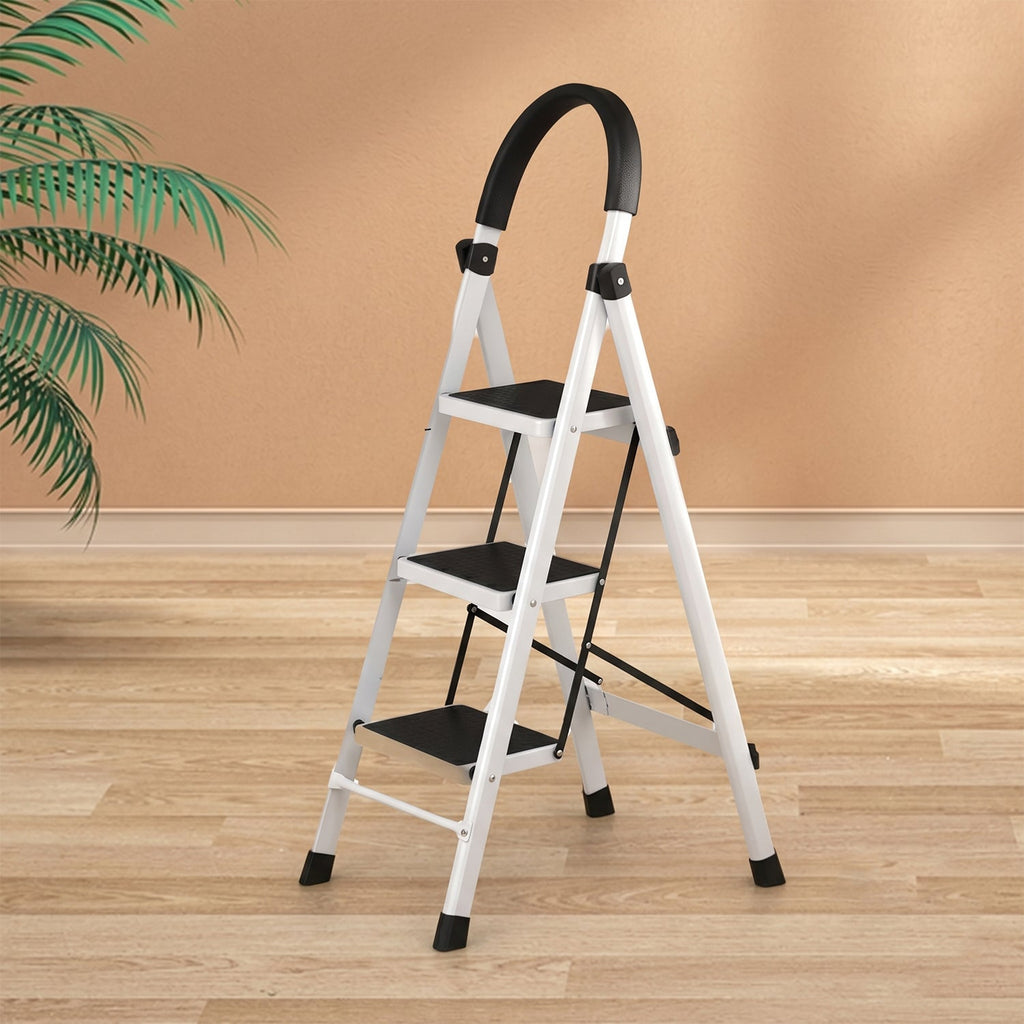 Heavy duty 3 step folding ladder with safety handrail