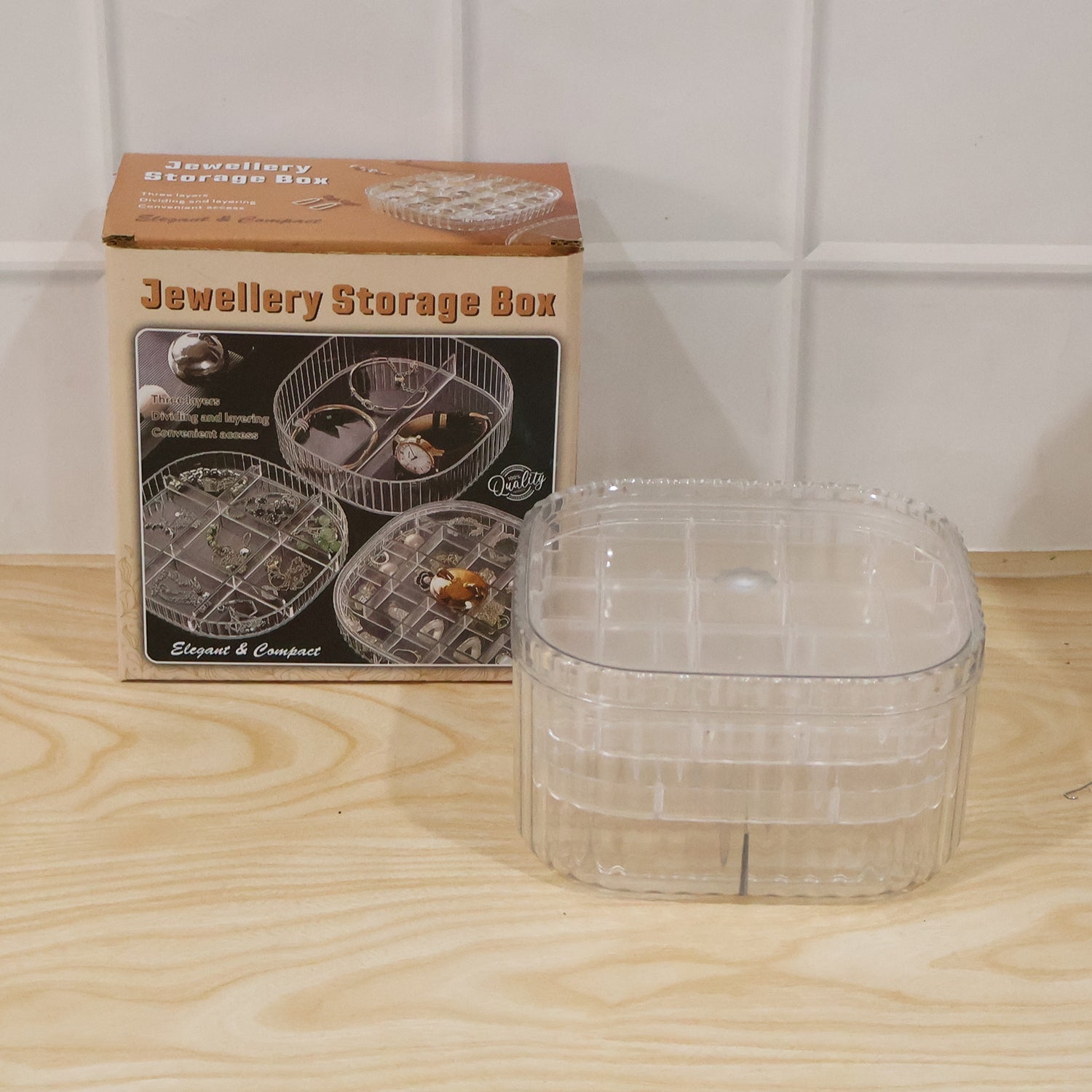 Jewellery storage box daily use