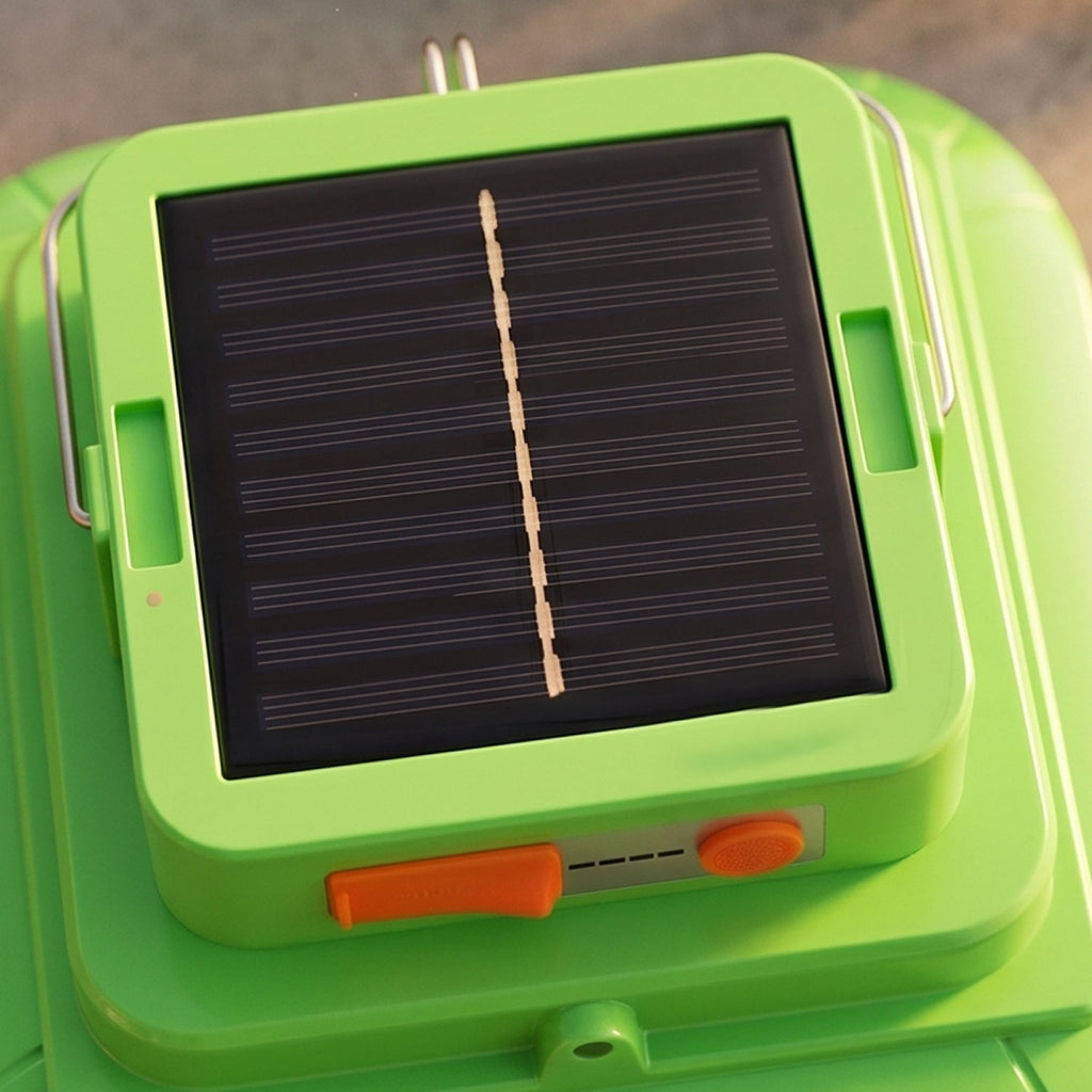 Portable outdoor flood light