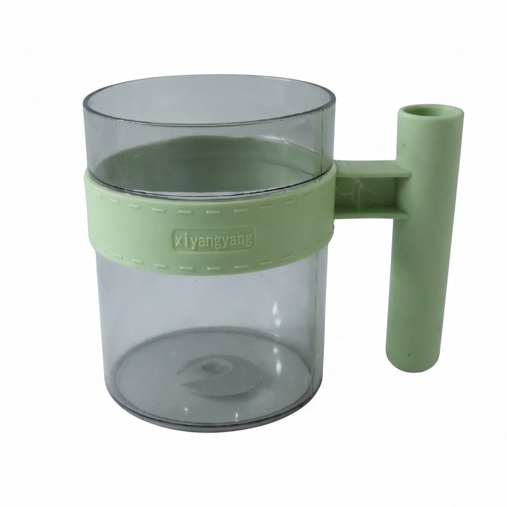 Reusable clear plastic tea and coffee cup with comfortable handle