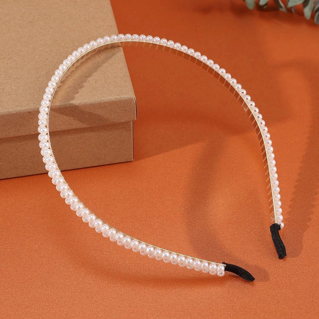 Stylish pearl hair accessory for women and girls