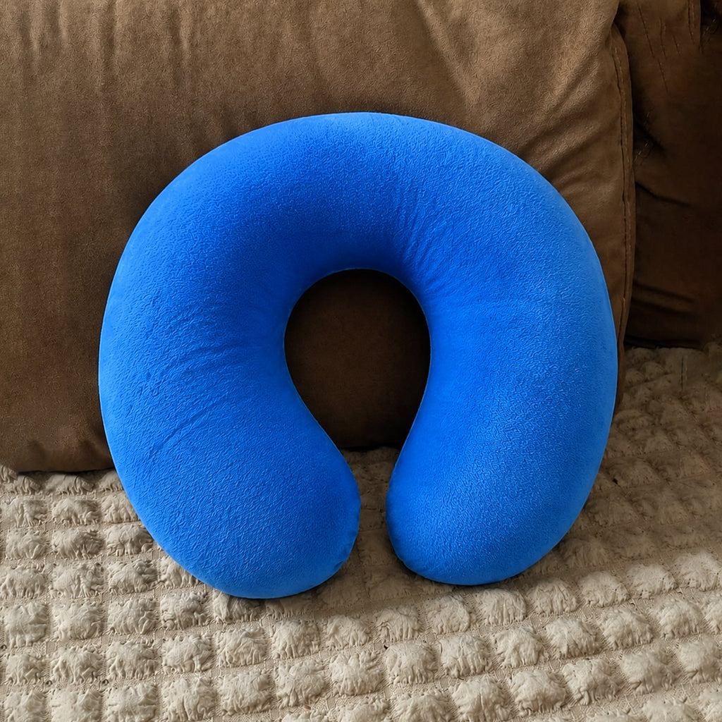 Travel neck support pillow use
