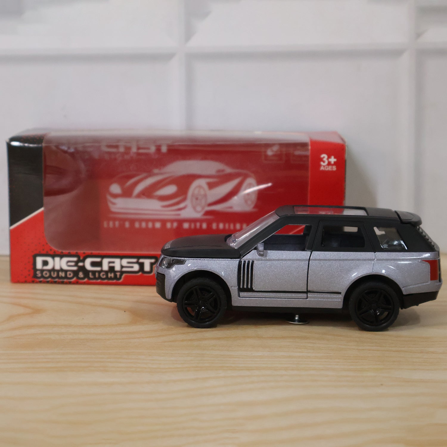 Durable die cast pull back vehicle with lights for kids
