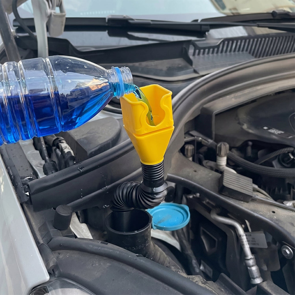 Flexible funnel spout detail