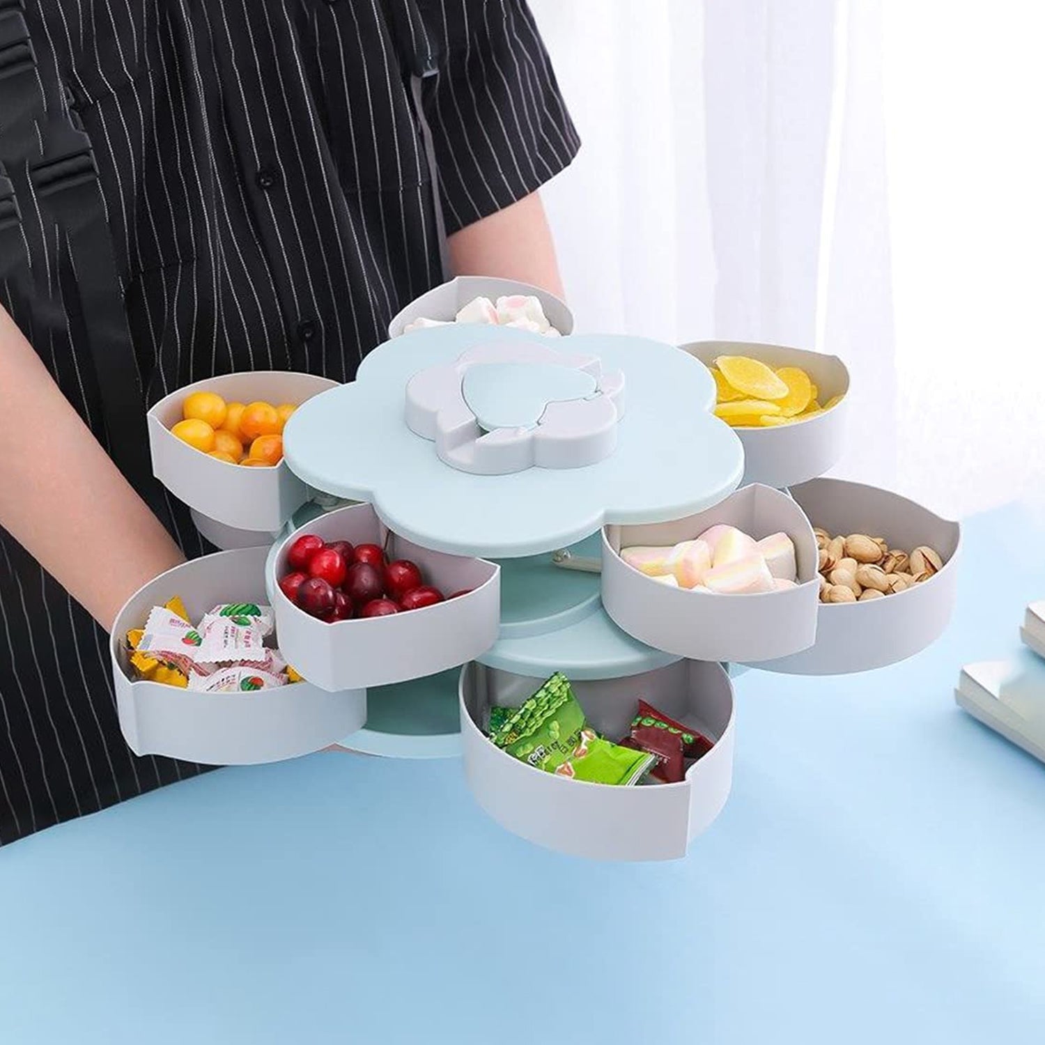 Flower shape snack box size