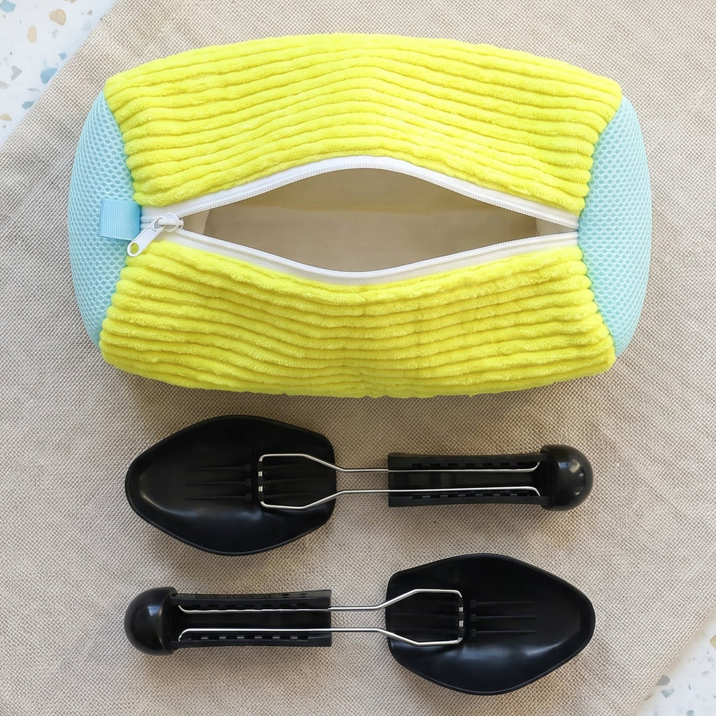 Mesh laundry bag set for washing shoes without damage