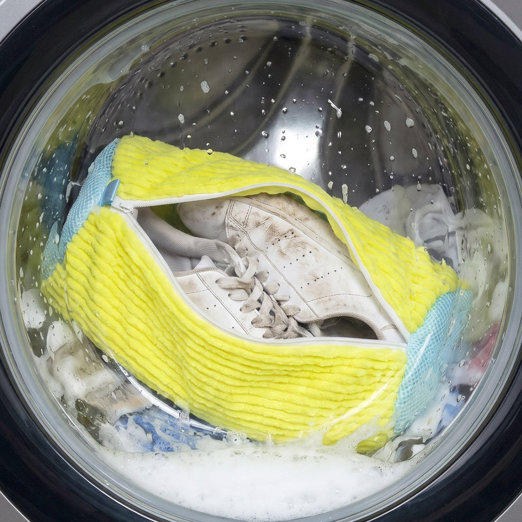 Washing machine shoe bag set with 2 shoe support frames