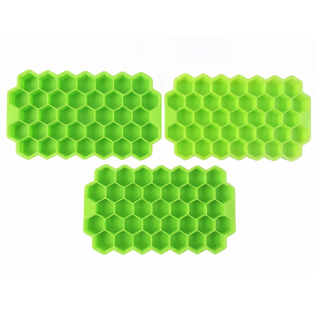 Flexible honeycomb ice tray set for chilled drinks and cocktails