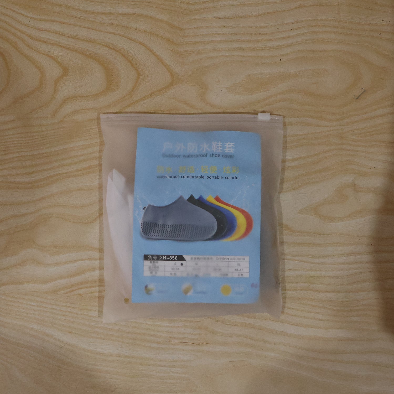 Daily use waterproof silicone rain shoe cover in black shoe covers