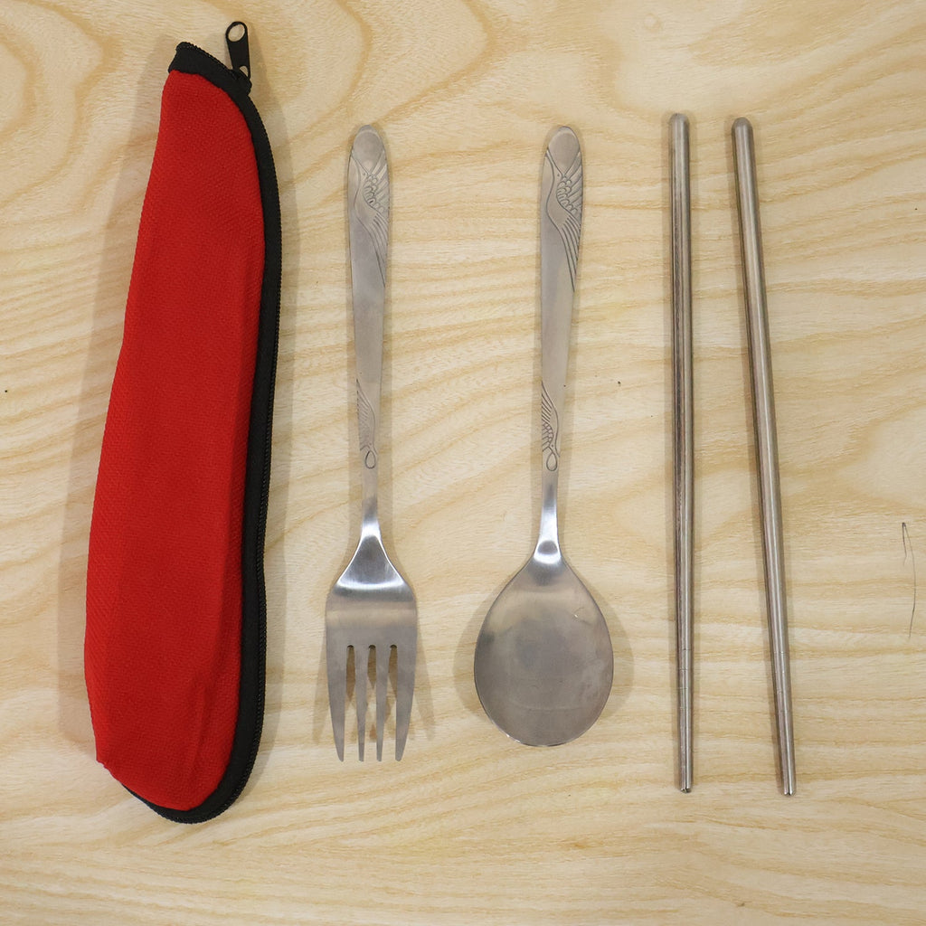 Durable stainless steel dining set with storage pouch