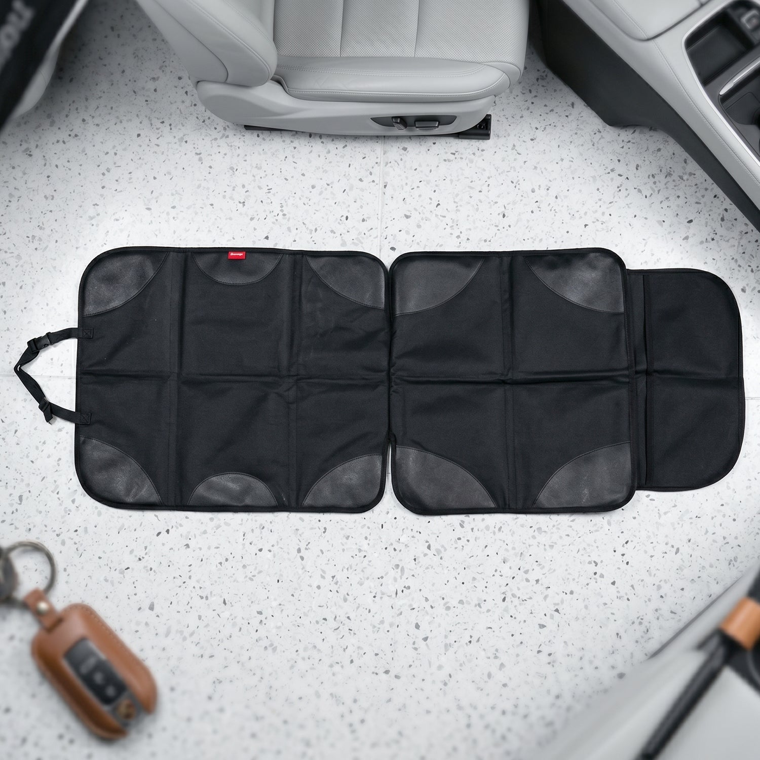 Seat protector padding detail