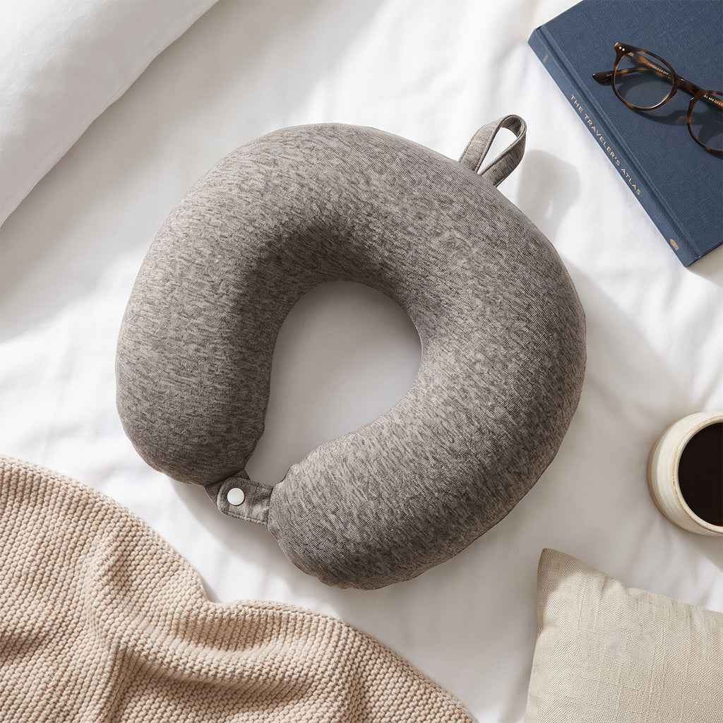 Comfortable U shape support pillow for napping on journeys