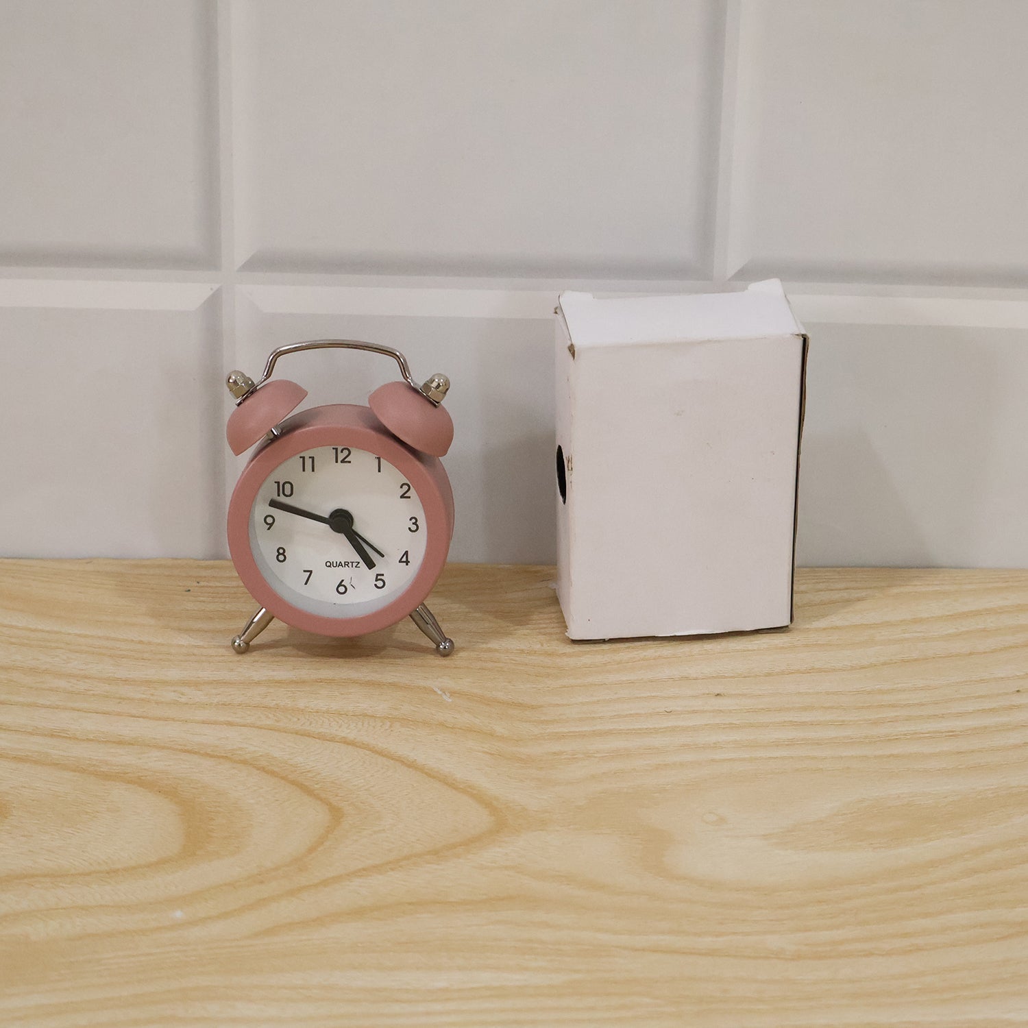Mini analog alarm clock 1 pc