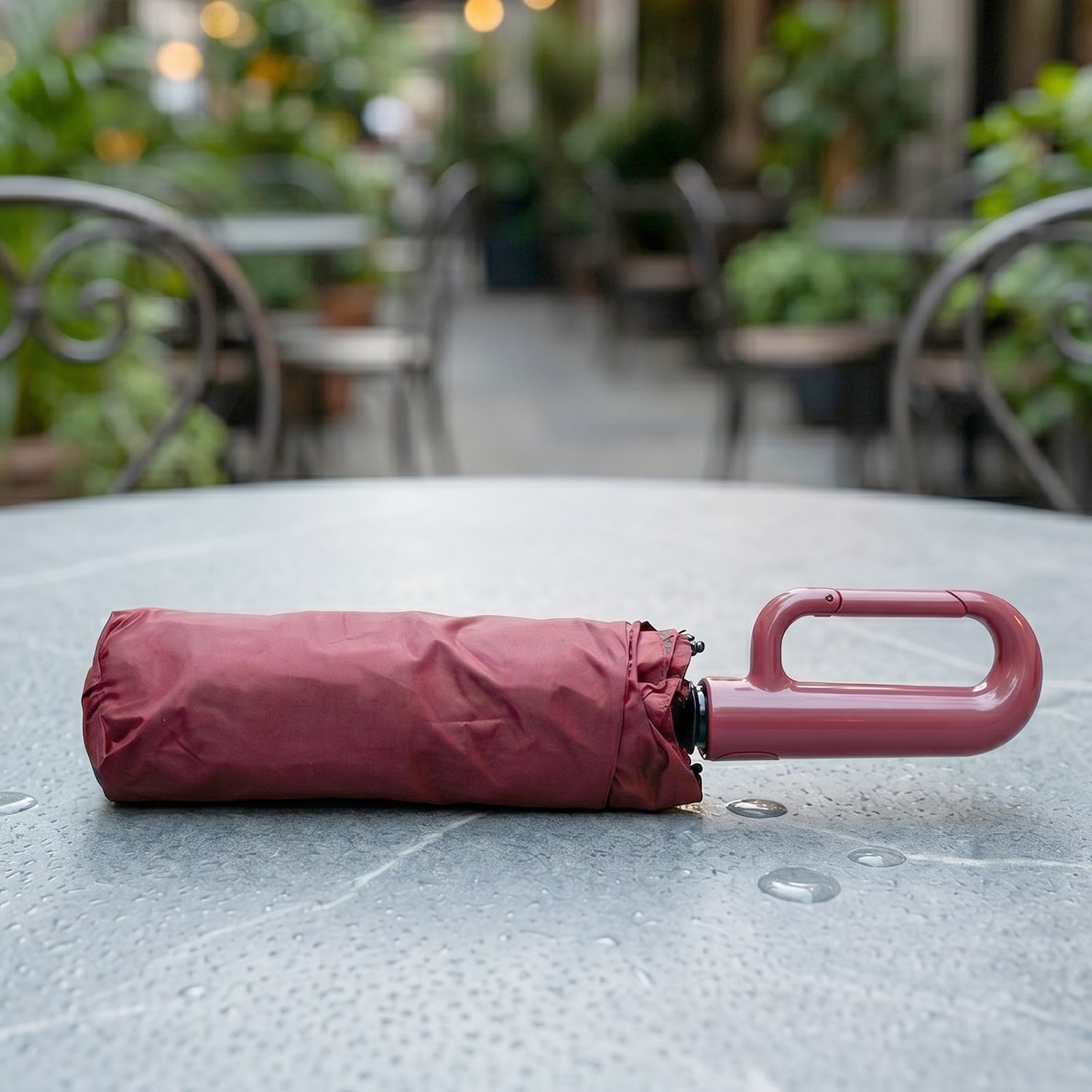 Travel umbrella white bg