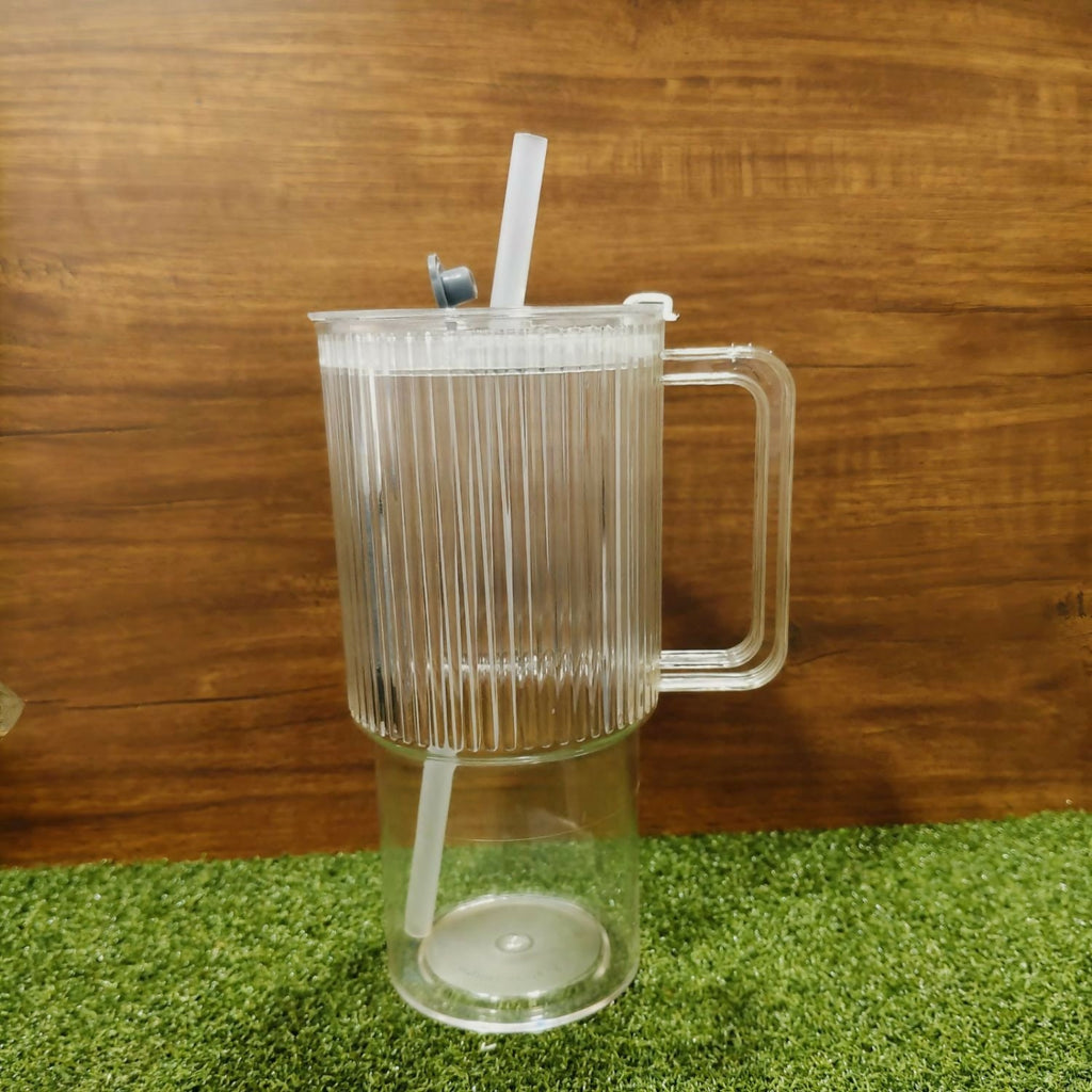 Reusable straw and glass tumbler set for eco-friendly drinking
