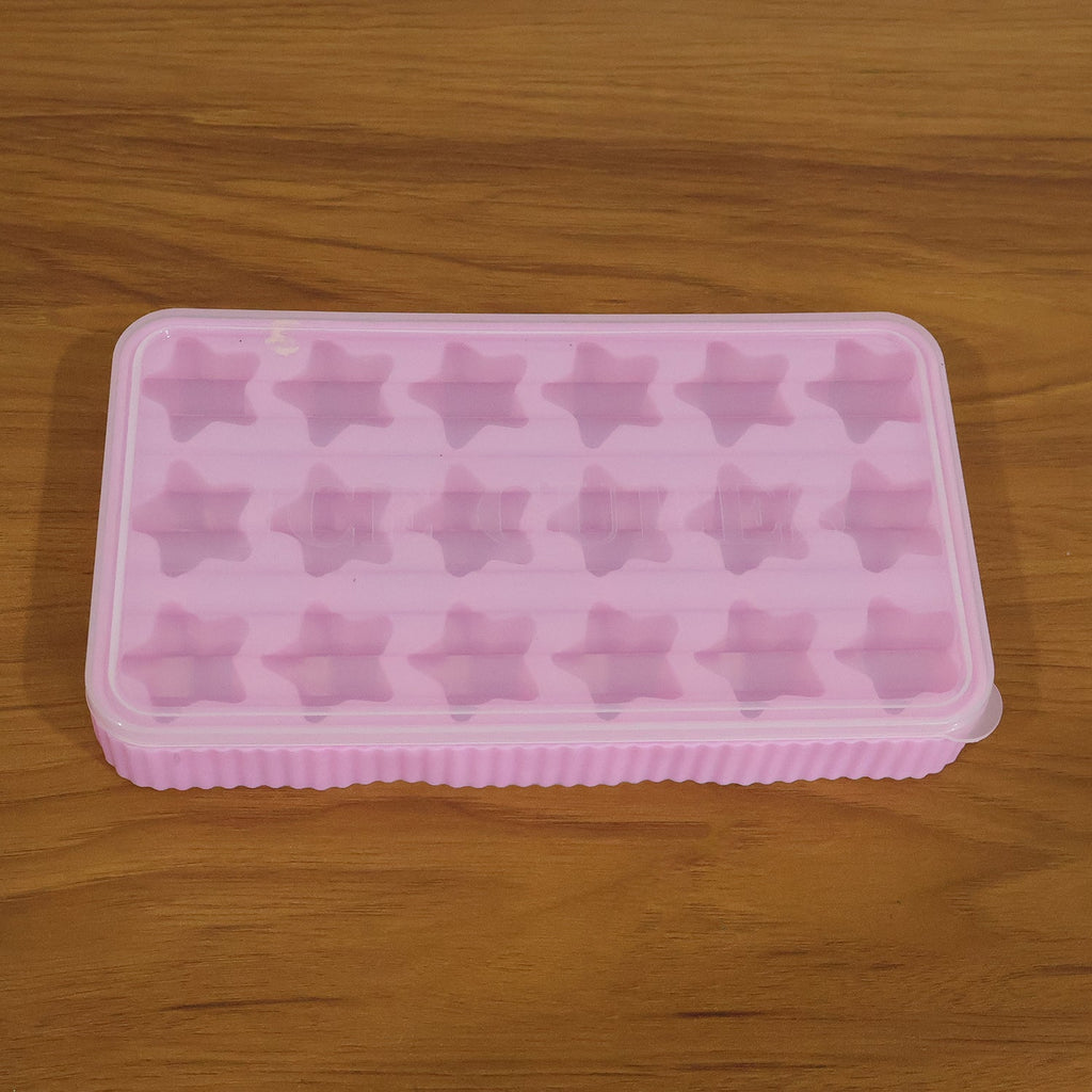 novelty star-shaped ice tray for beverages and treats