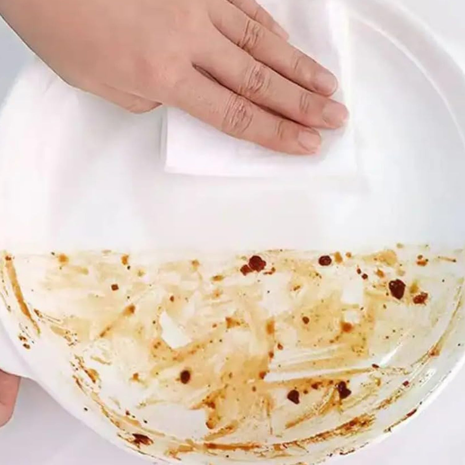 Convenient wet wipes for wiping kitchen grease and spills