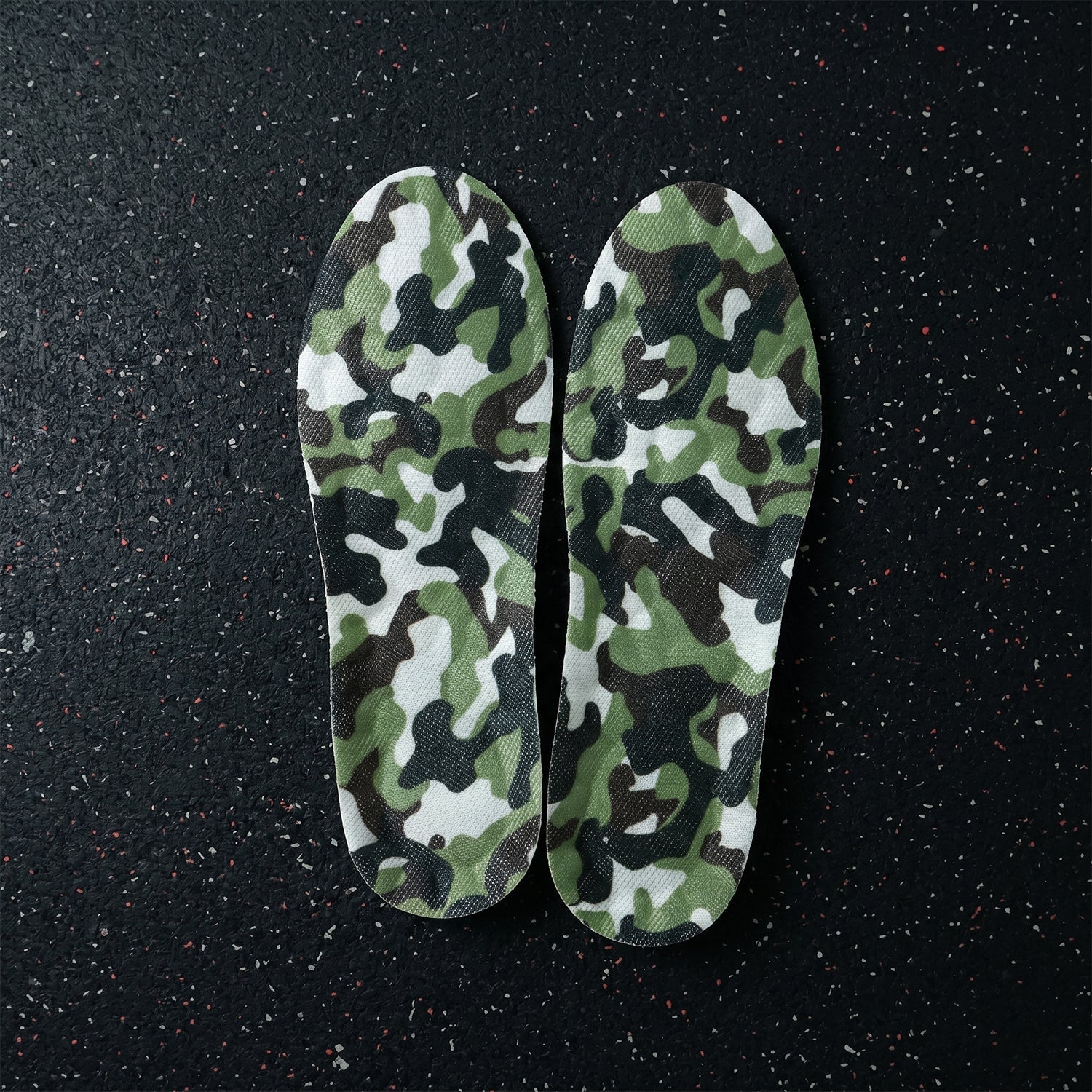 Supportive insoles with anti-slip design